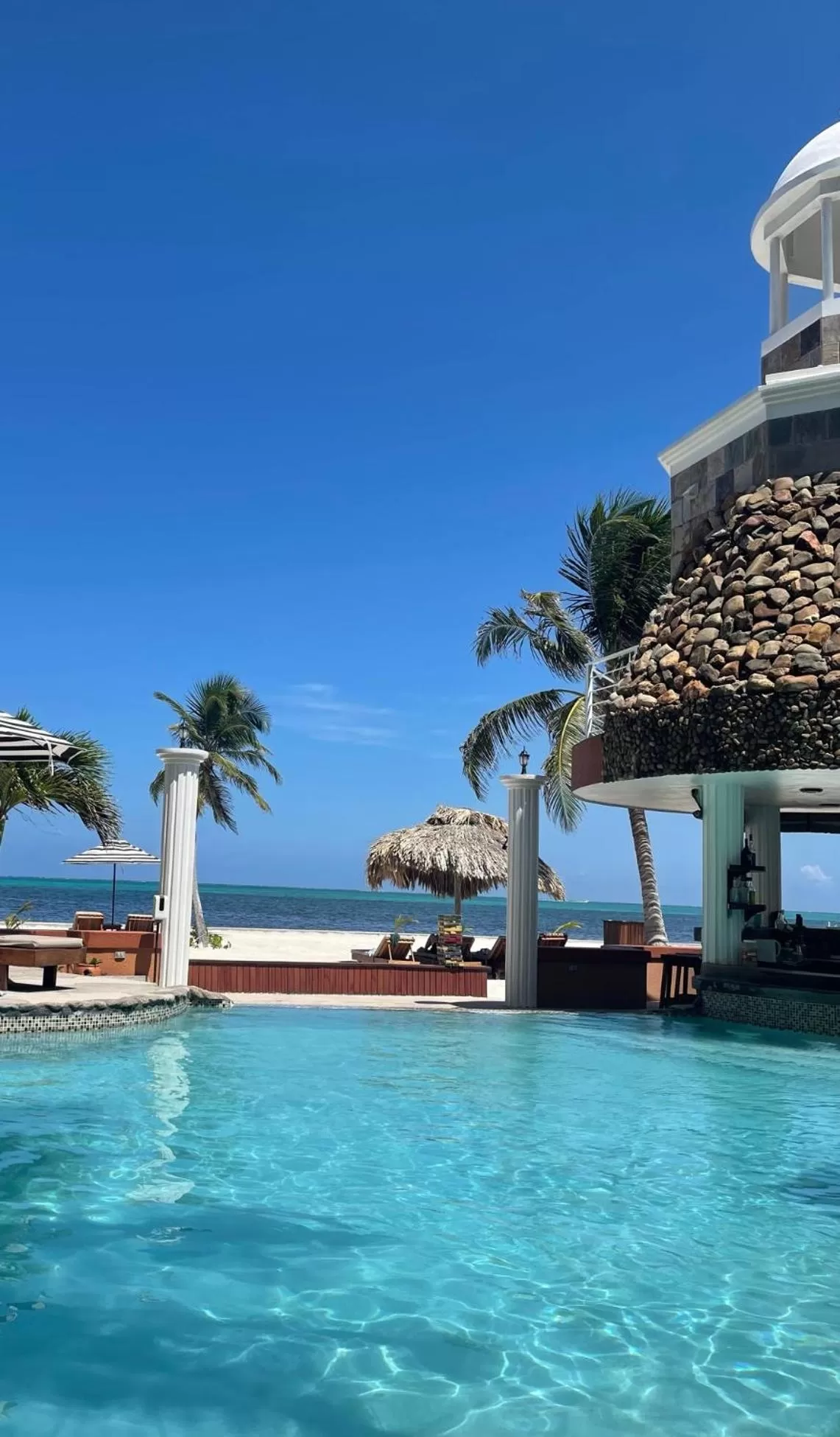 Lounge or bar in Lighthouse Beach Villas