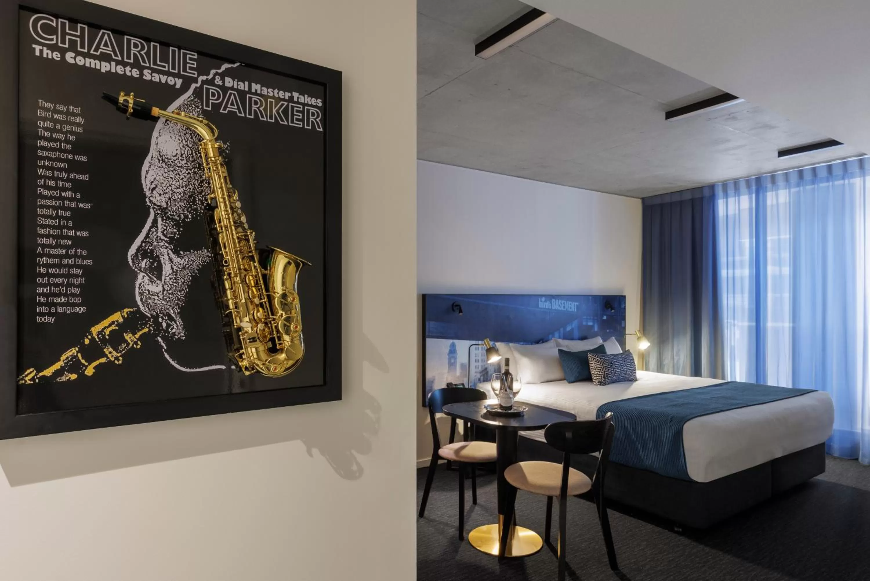 Bed in Mercure Melbourne St Kilda Road