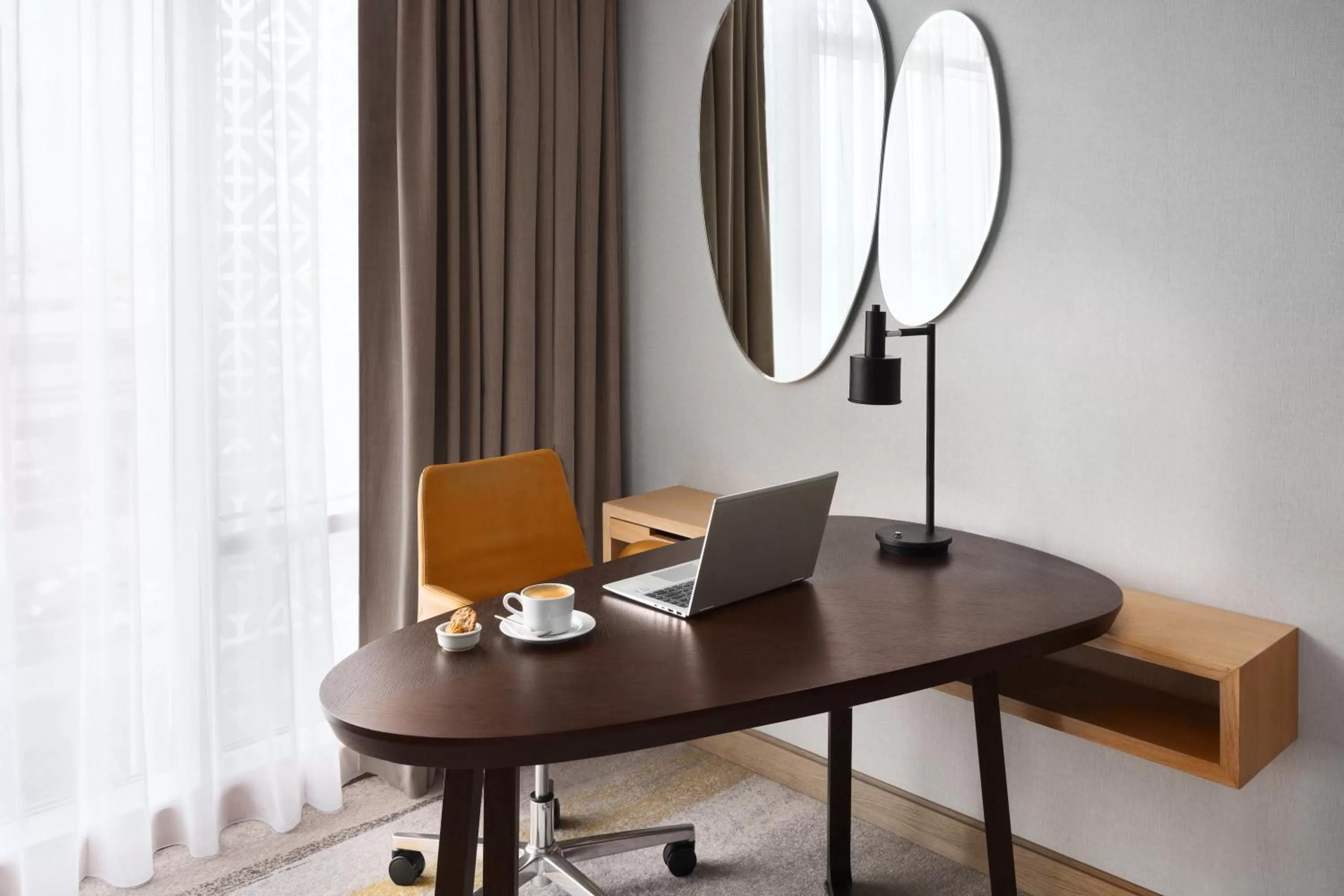 Seating area in Crowne Plaza - Jeddah Al Salam by IHG