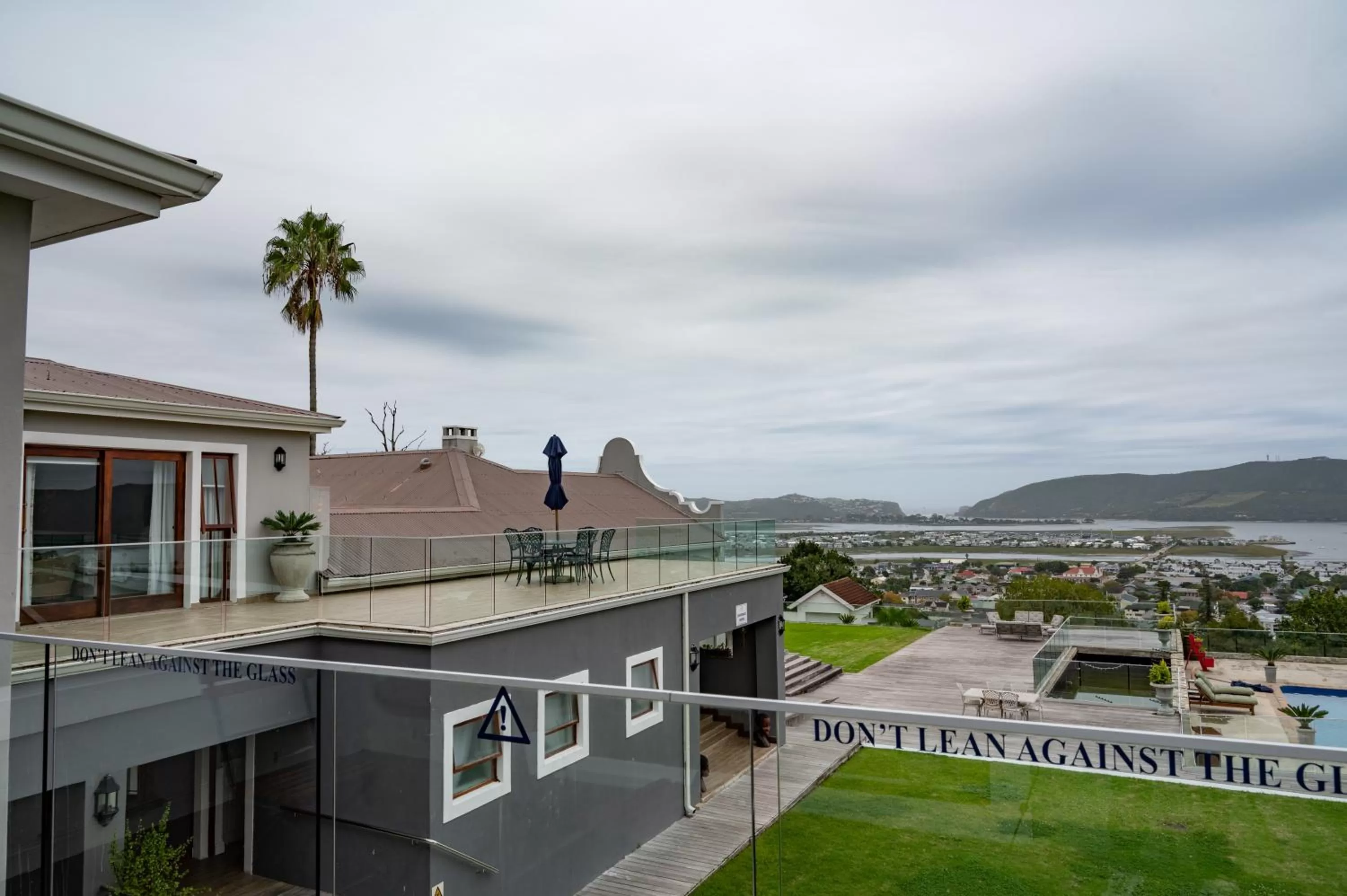 Lake view in Issaquena Heights Boutique Hotel