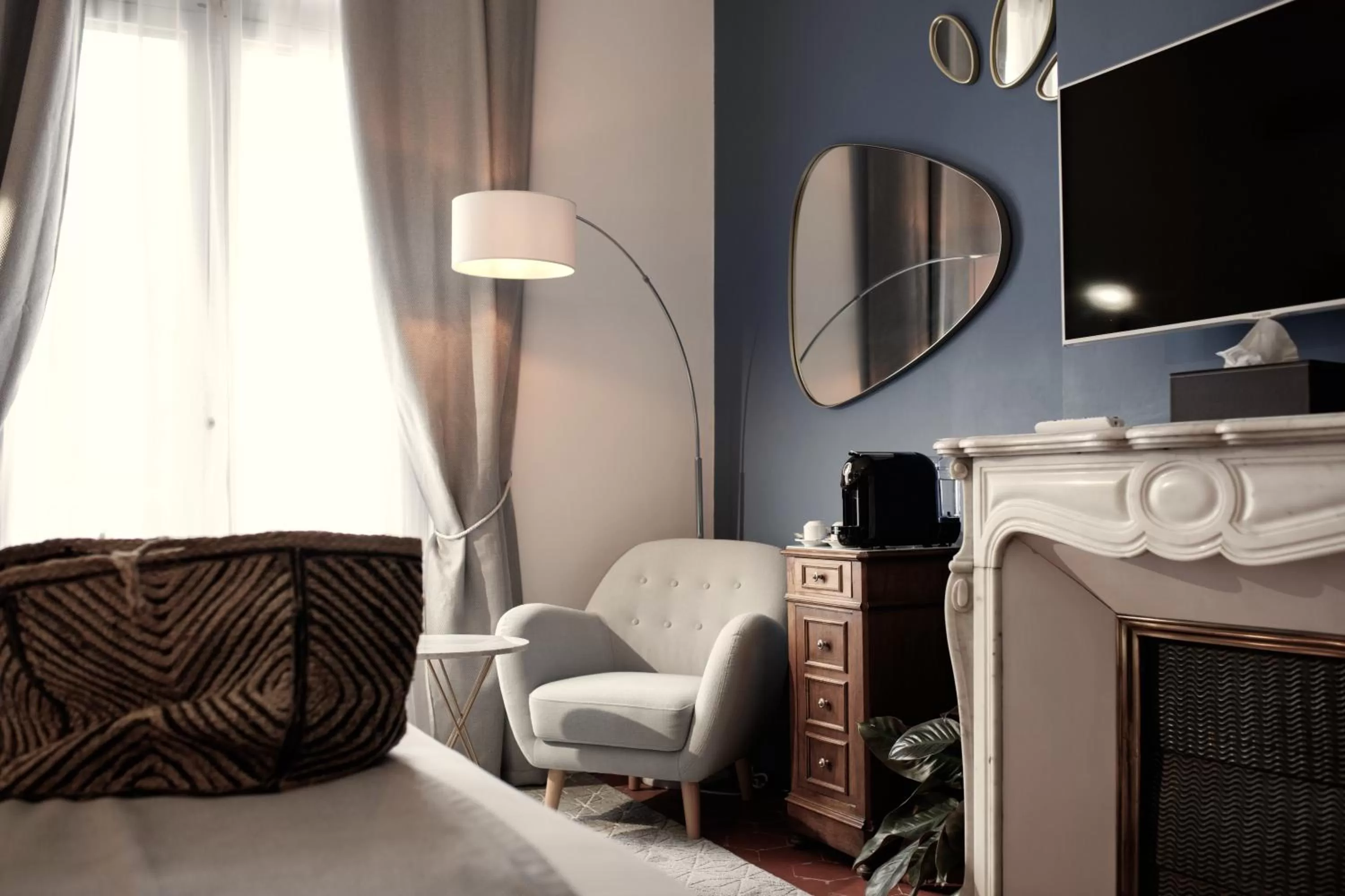 Bed in La Domitia - Maison d'hôtes, massages & bien-être