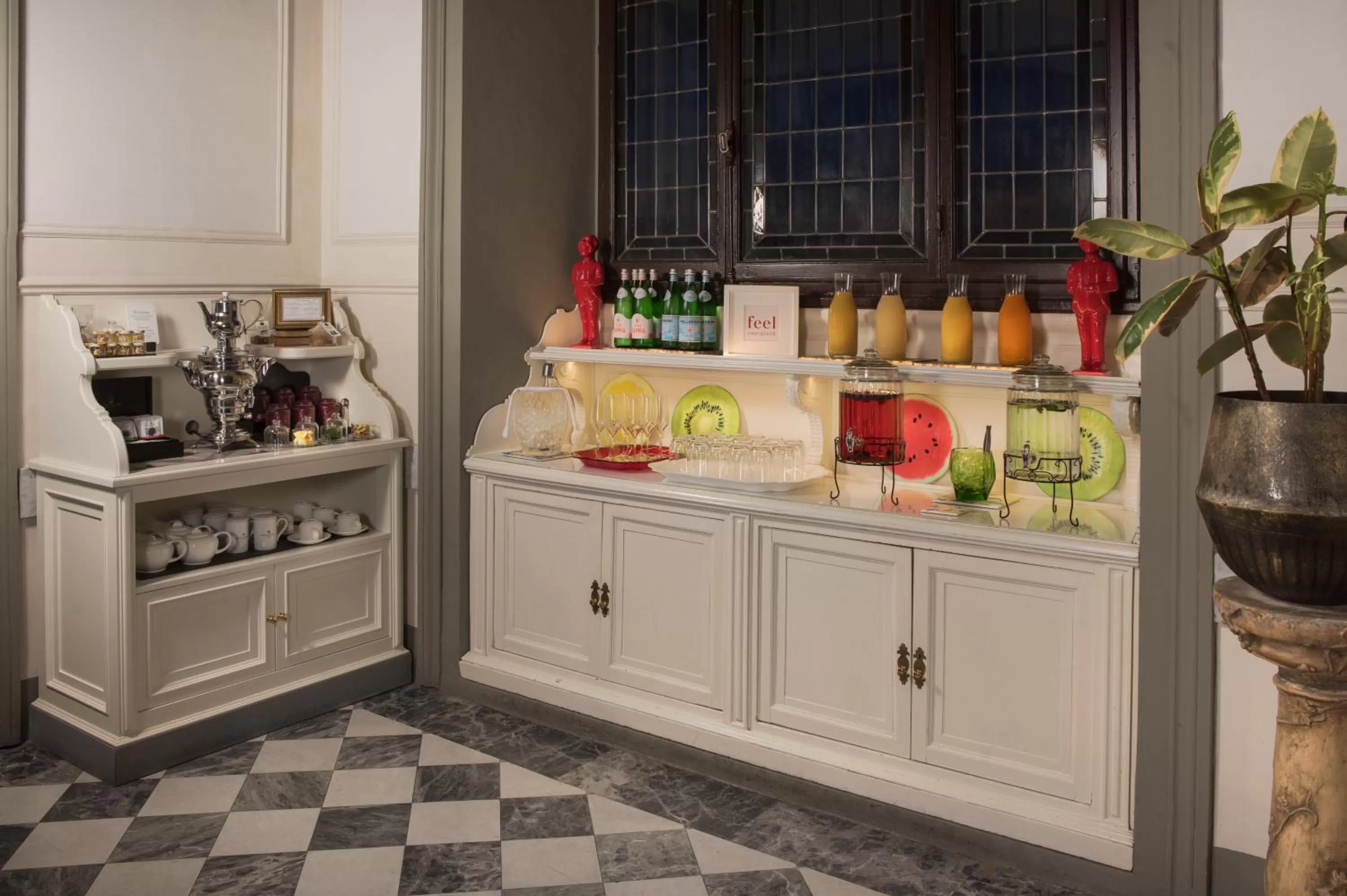 Coffee/tea facilities in NH Collection Firenze Porta Rossa