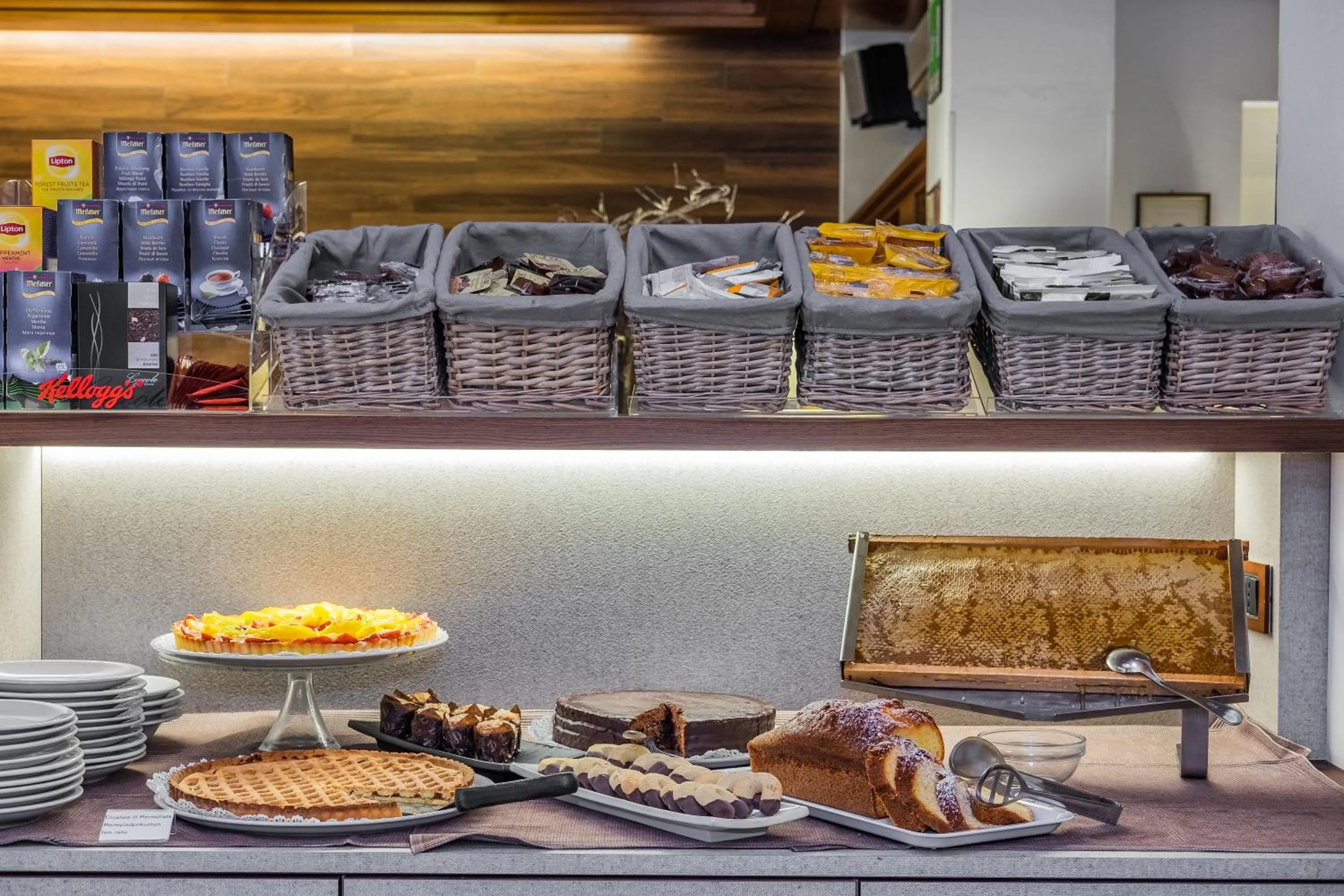 Buffet breakfast in Hotel Residence Ristorante Ramandolo