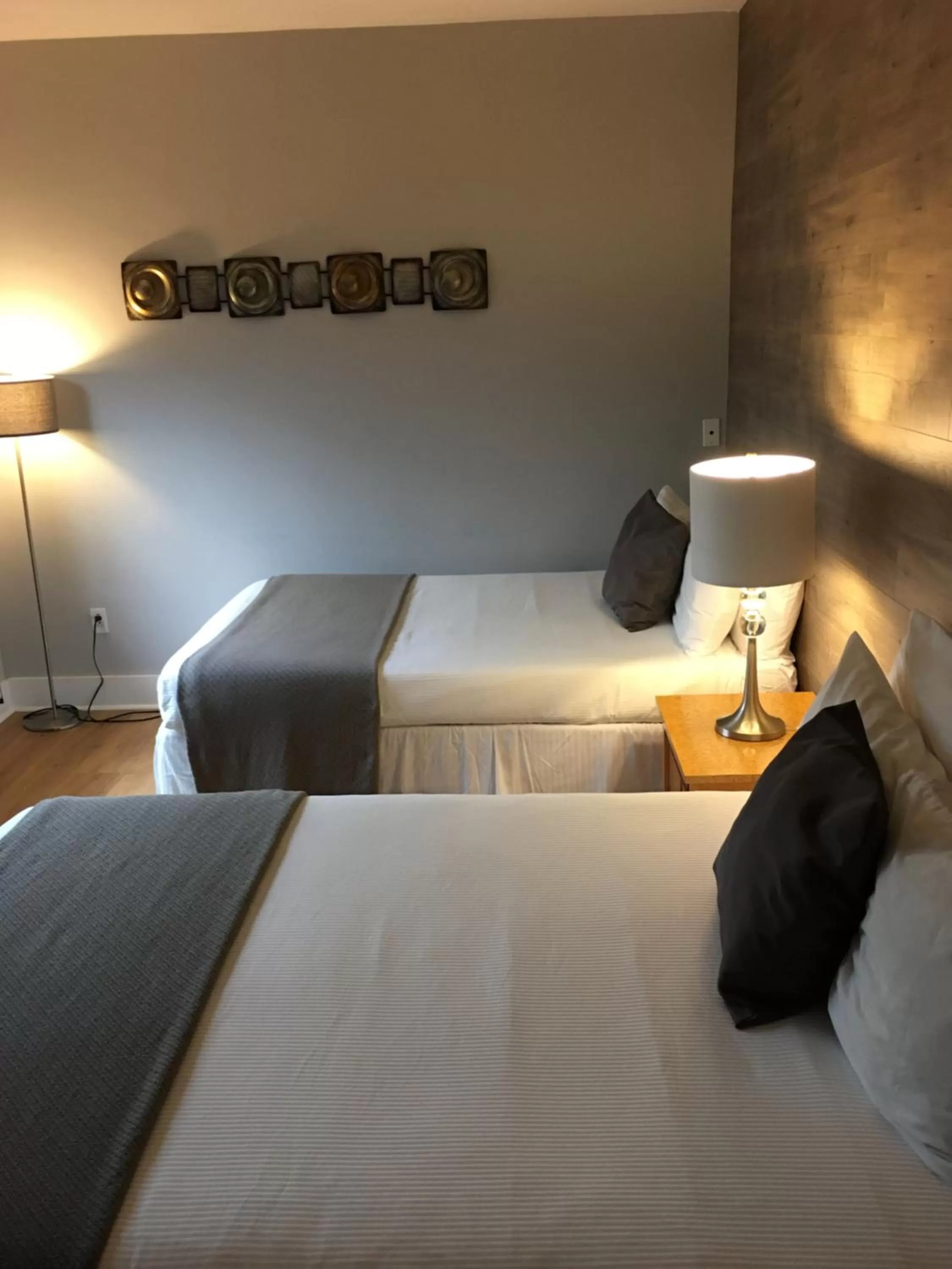 Bedroom, Bed in Century Hotel