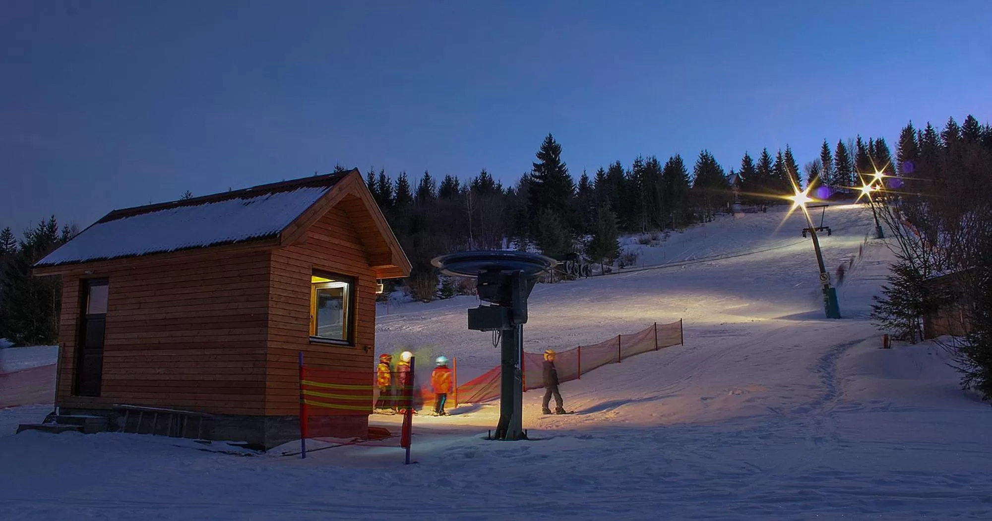 Skiing in Mountain-Rest Pension