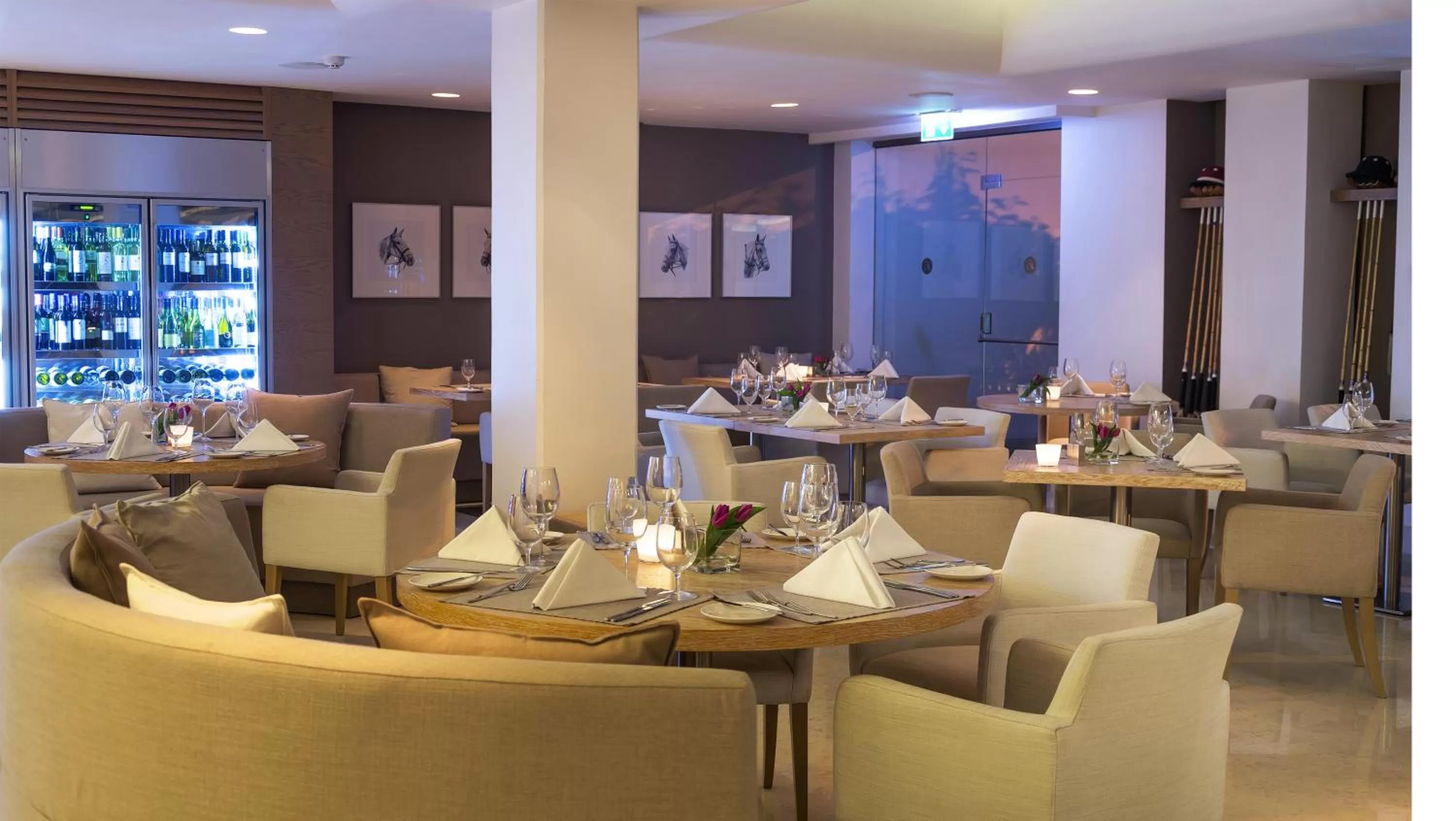 Restaurant/places to eat in Alasia Boutique Hotel