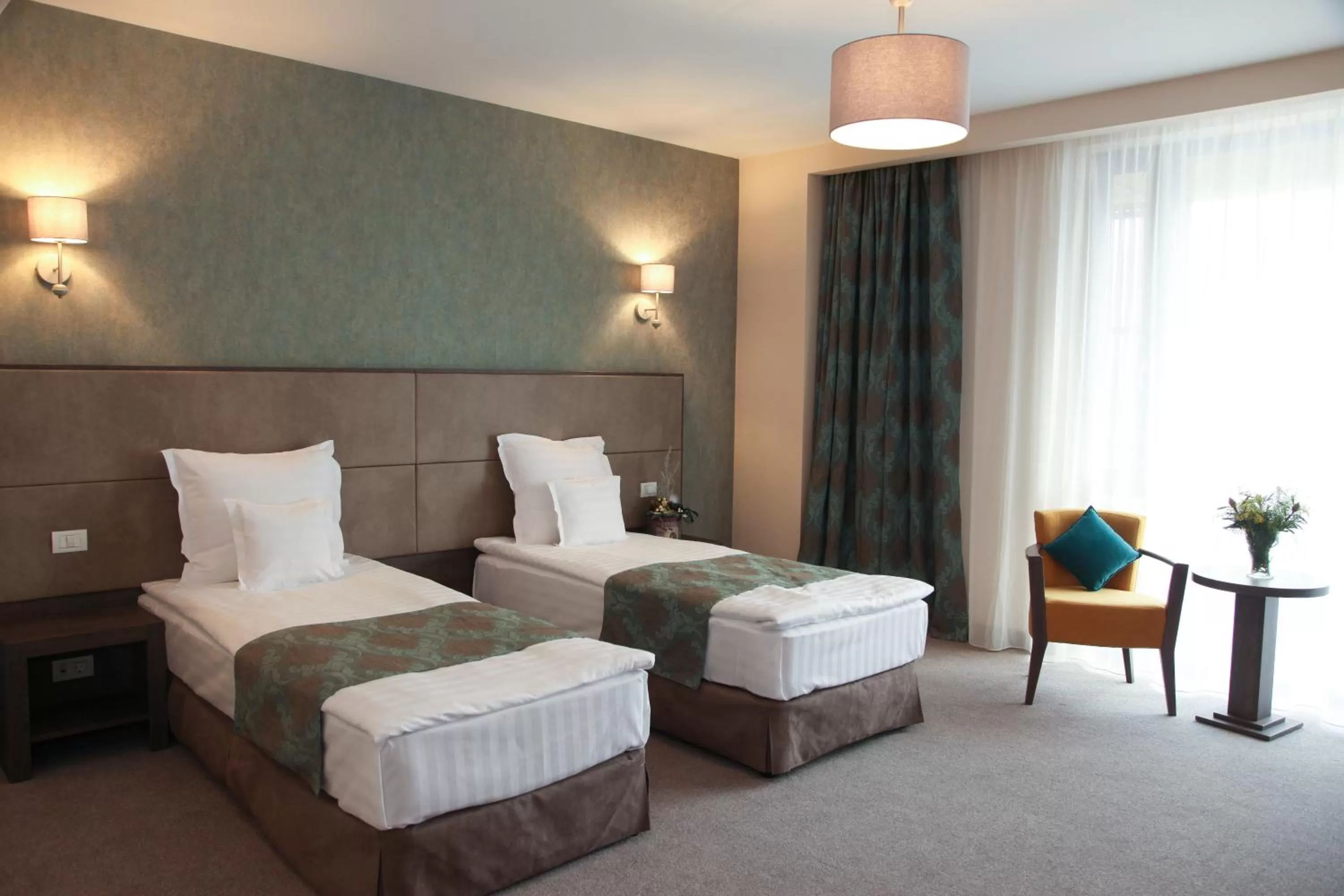 Photo of the whole room, Bed in Victoria Bulevard Hotel