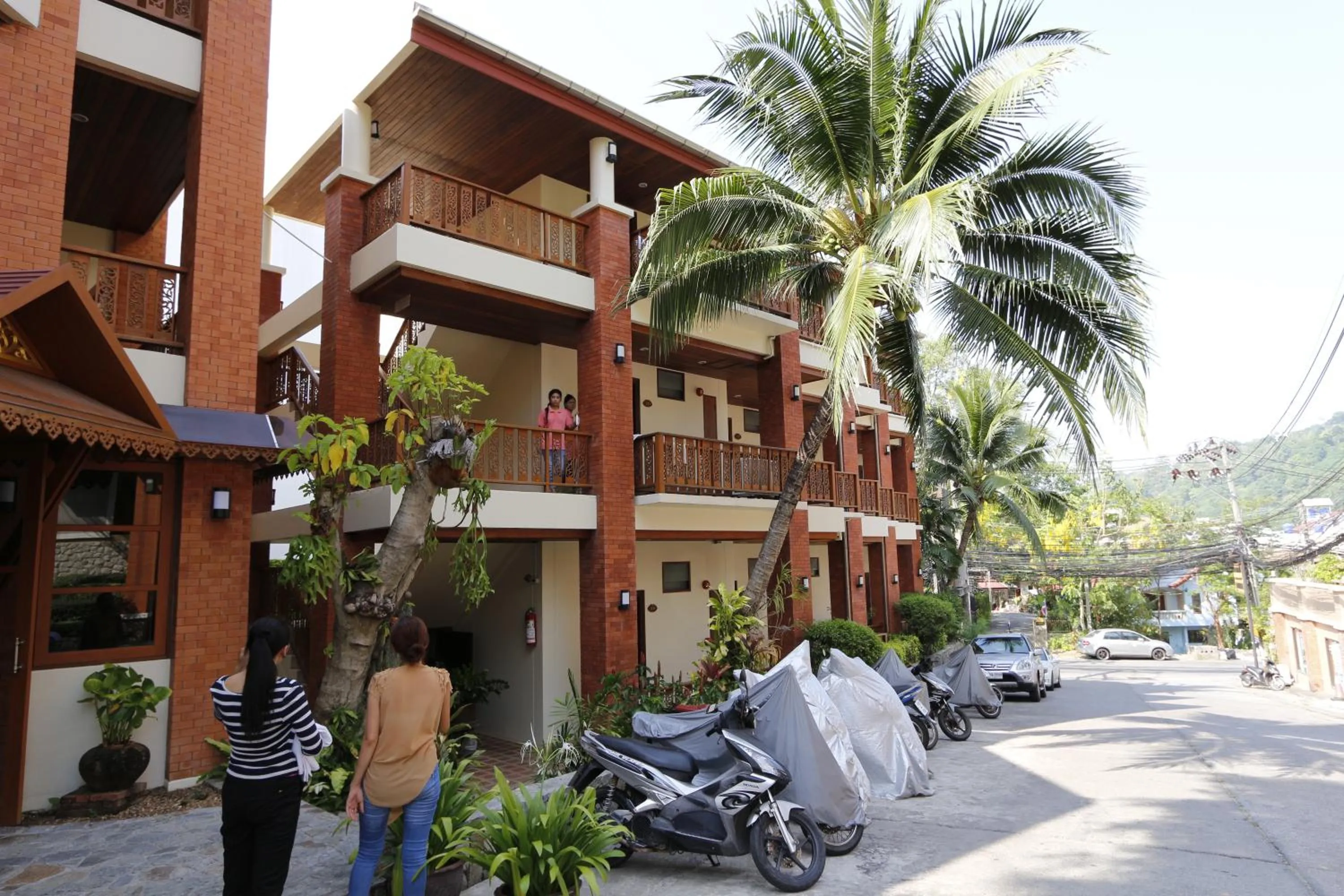 Facade/entrance in Sun Hill Hotel Patong