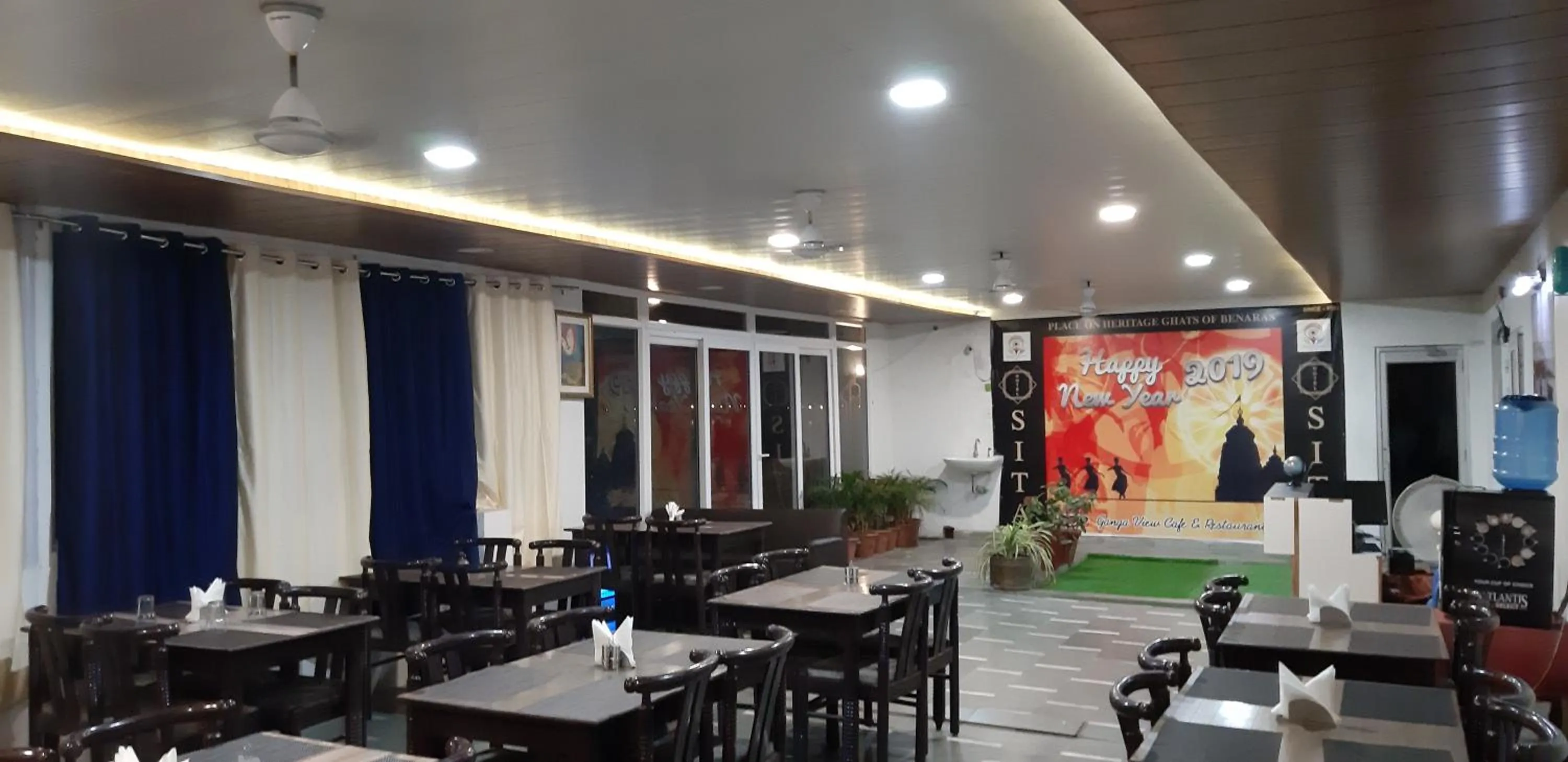 Restaurant/Places to Eat in Hotel Sita (place on the heritage ghats of benaras)