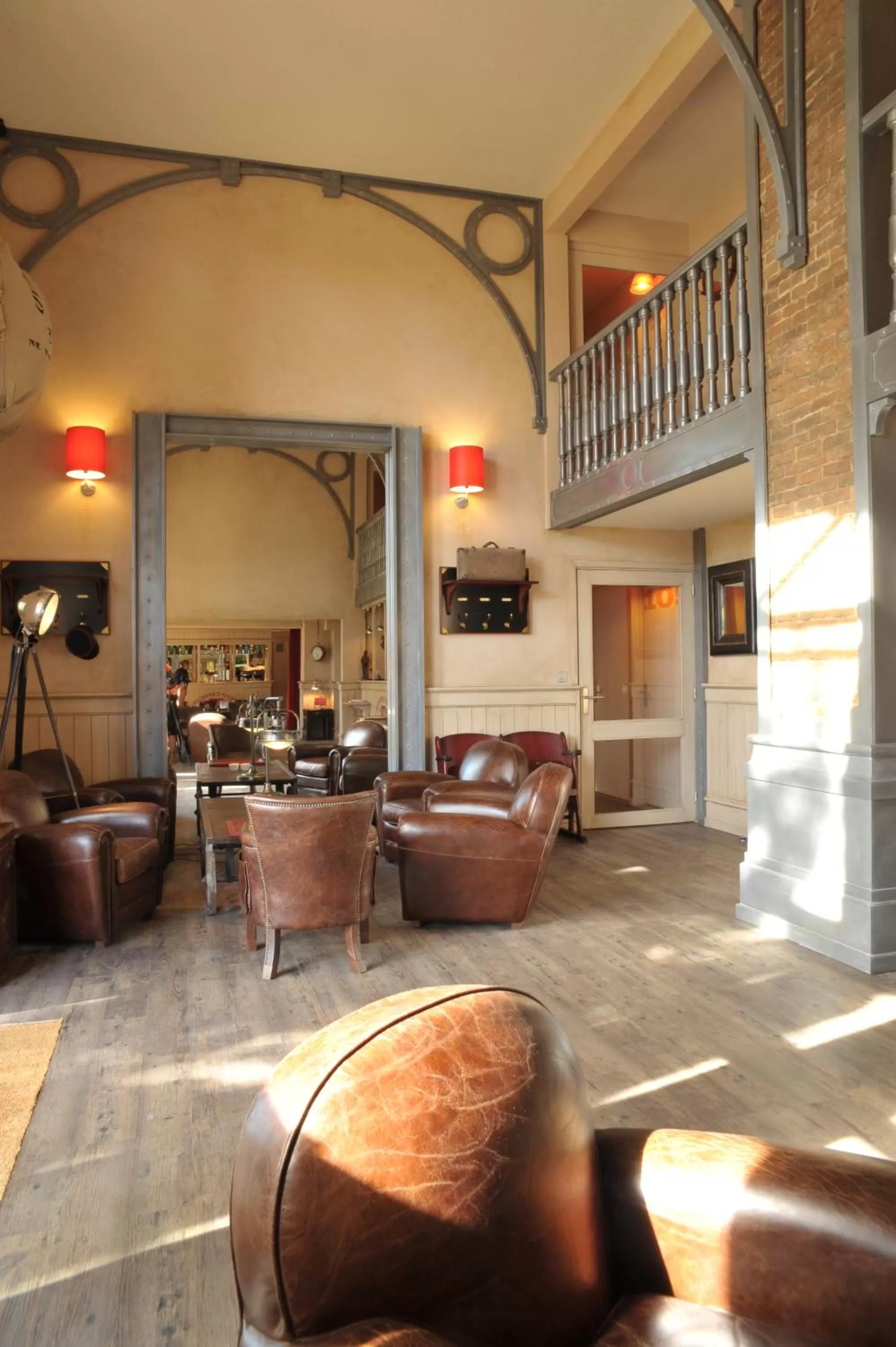 Lounge or bar in Brit Hotel Essentiel Cholet