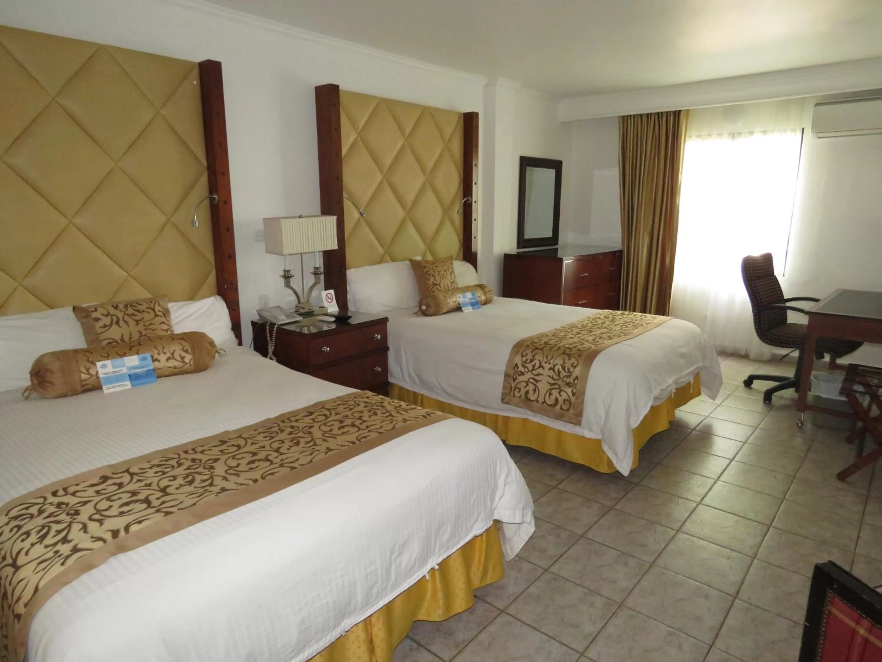 Photo of the whole room, Bed in Gran Hotel Nacional