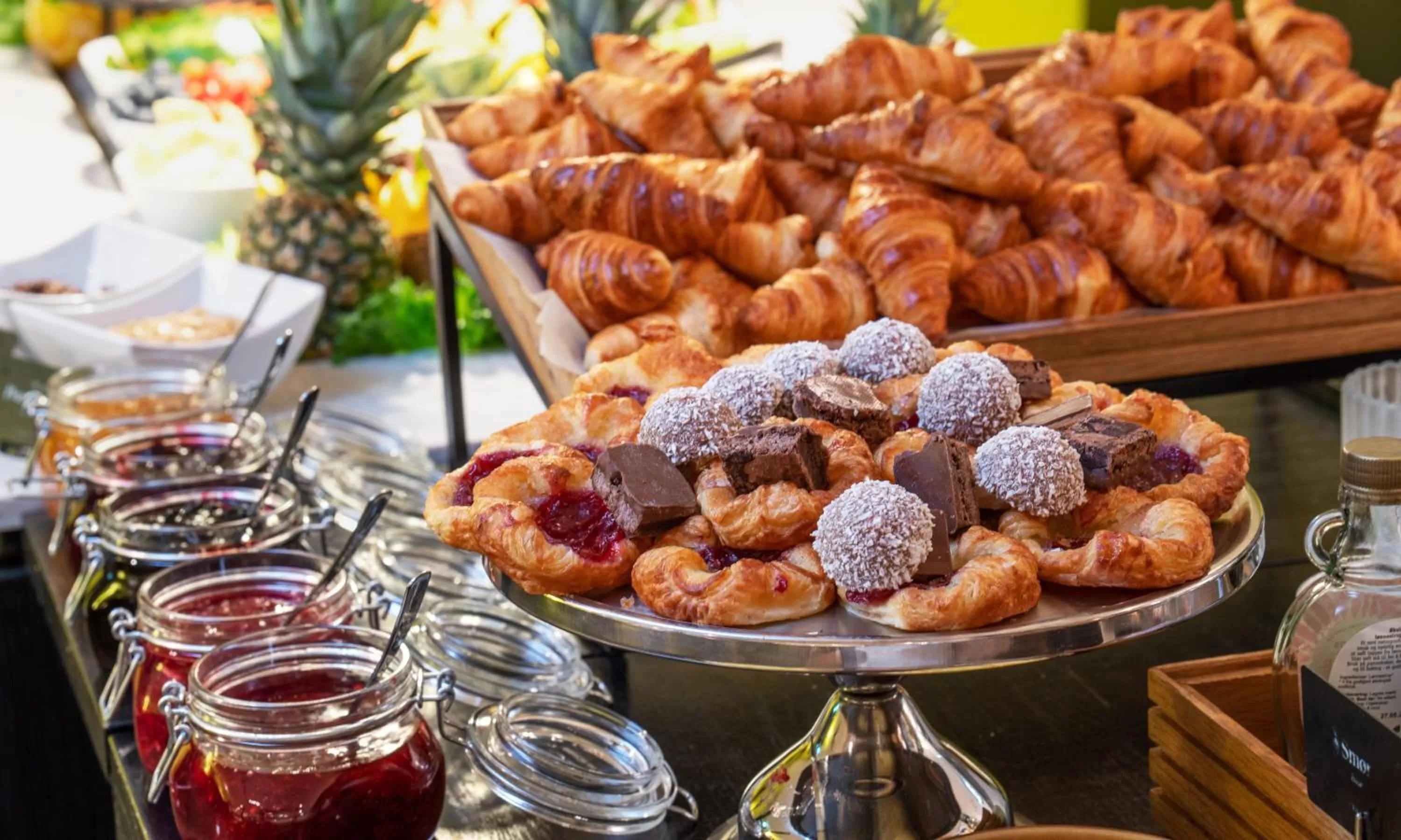 Breakfast in Thon Hotel Polar