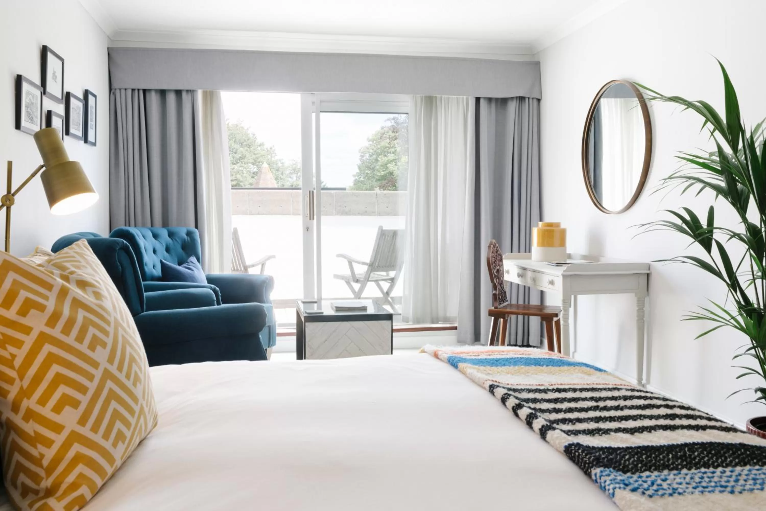 Bed in Merchants Manor Spa