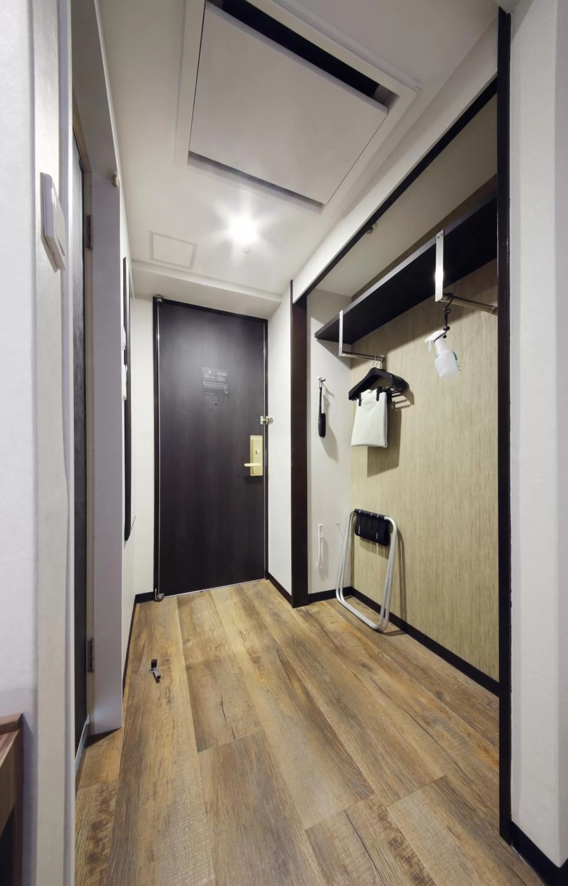 wardrobe in Takasaki Washington Hotel Plaza