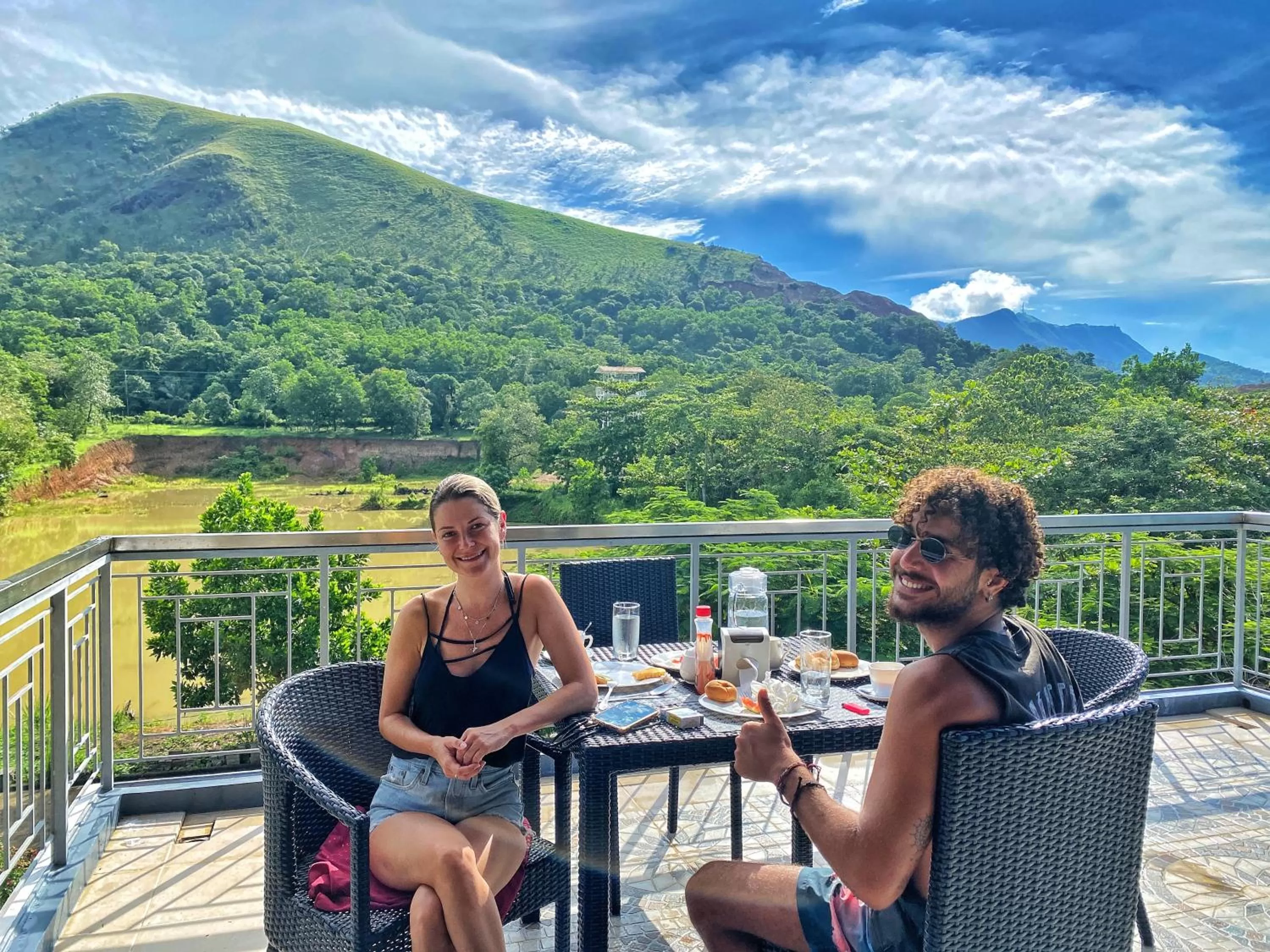 Restaurant/places to eat in Bella Villa Coron