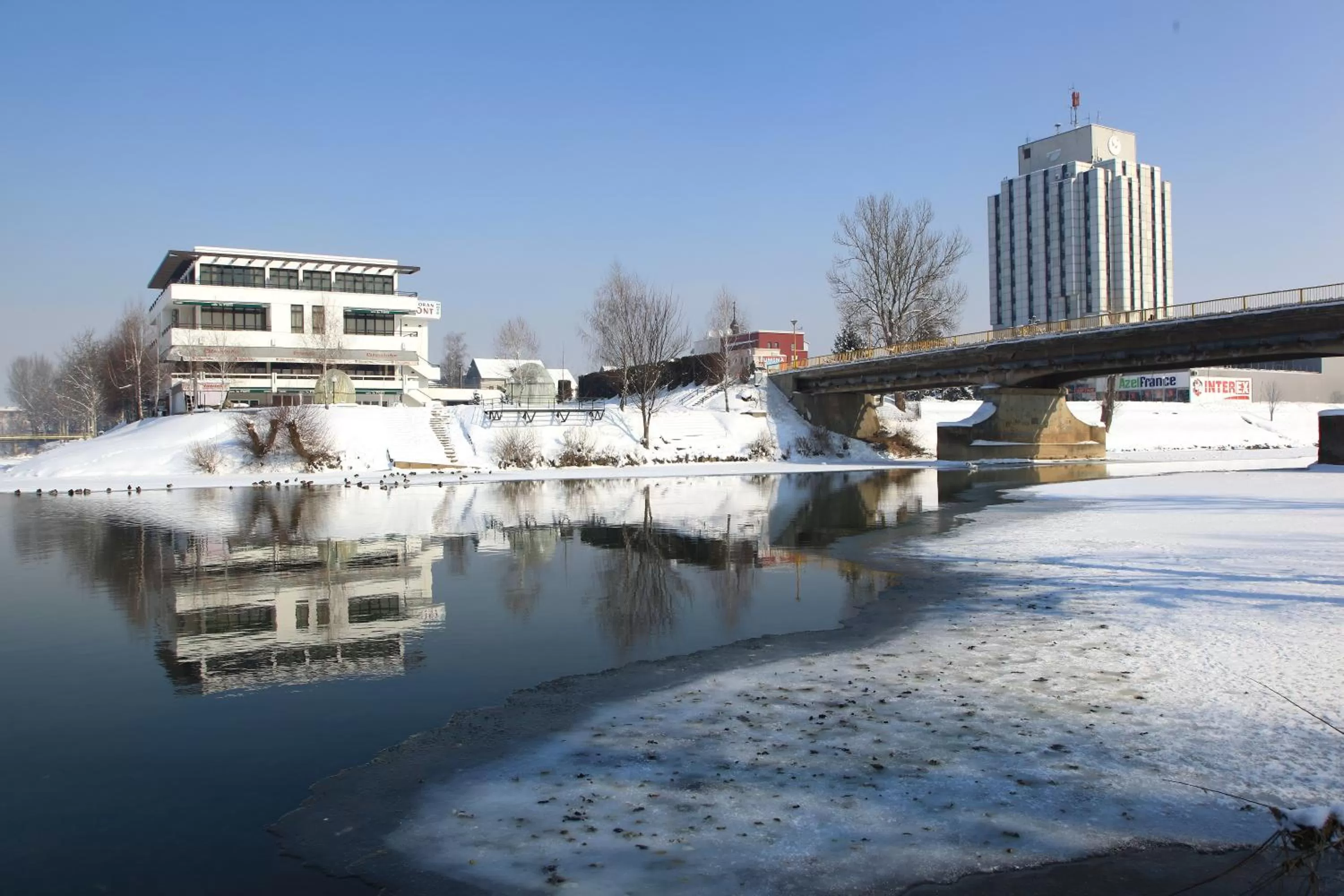 Off site in Hotel Le Pont