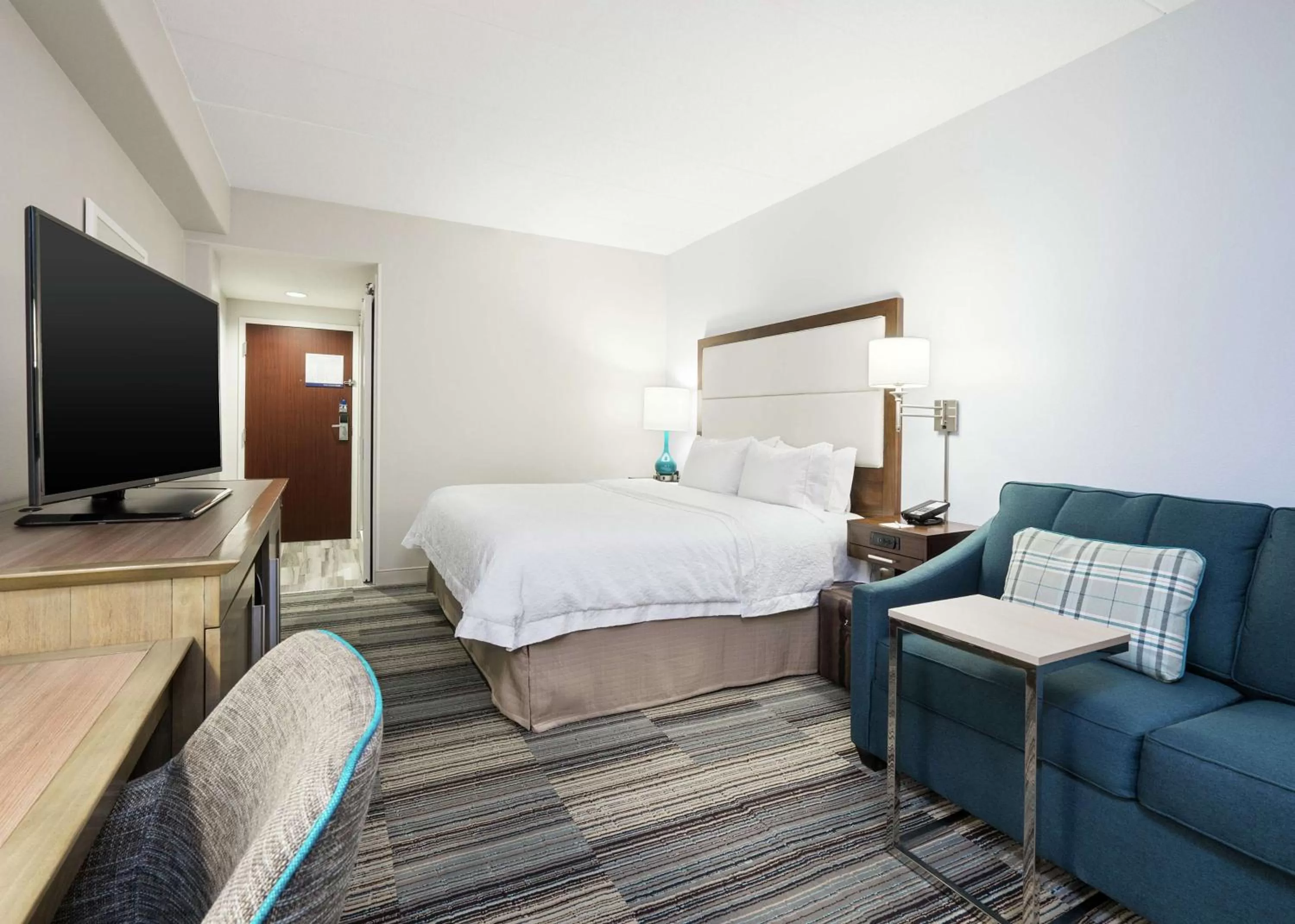 Bedroom in Hampton Inn Pittsburgh University Medical Center