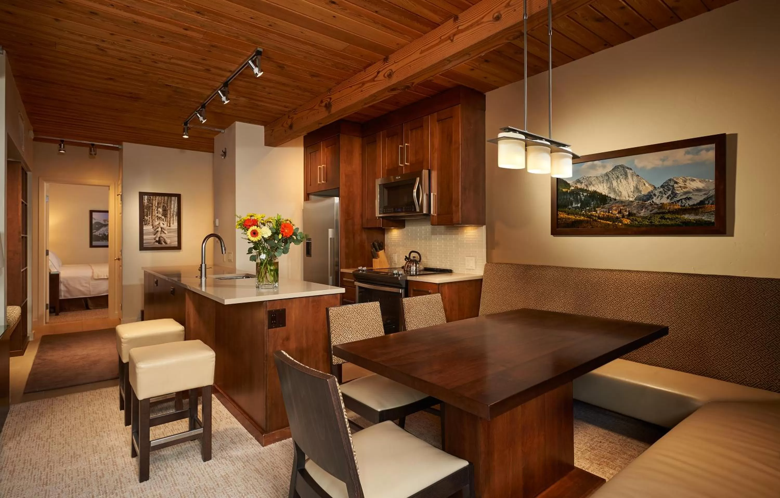 Coffee/tea facilities in Aspen Square Condominium Hotel