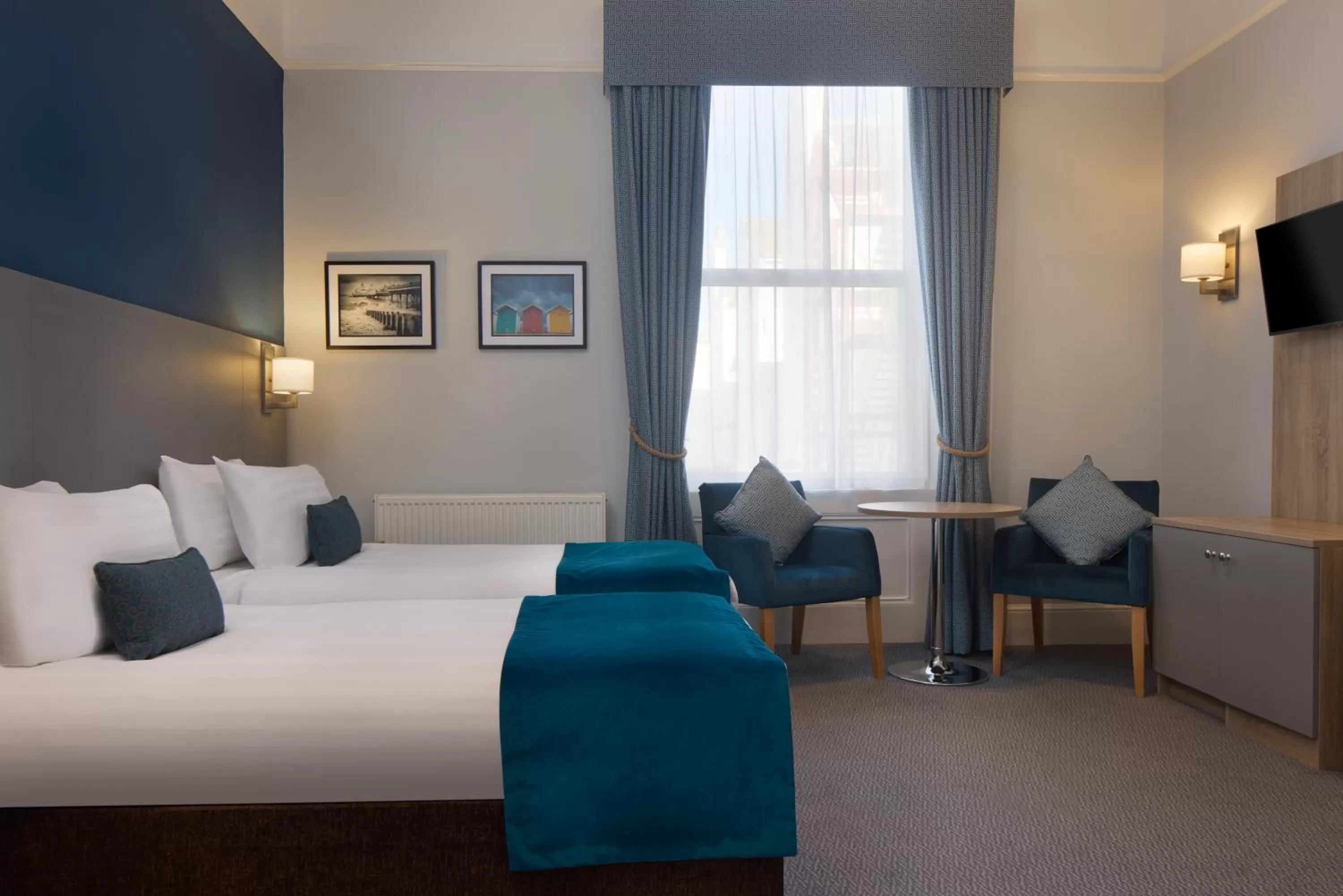 Bedroom, Bed in The Lansdowne, Eastbourne