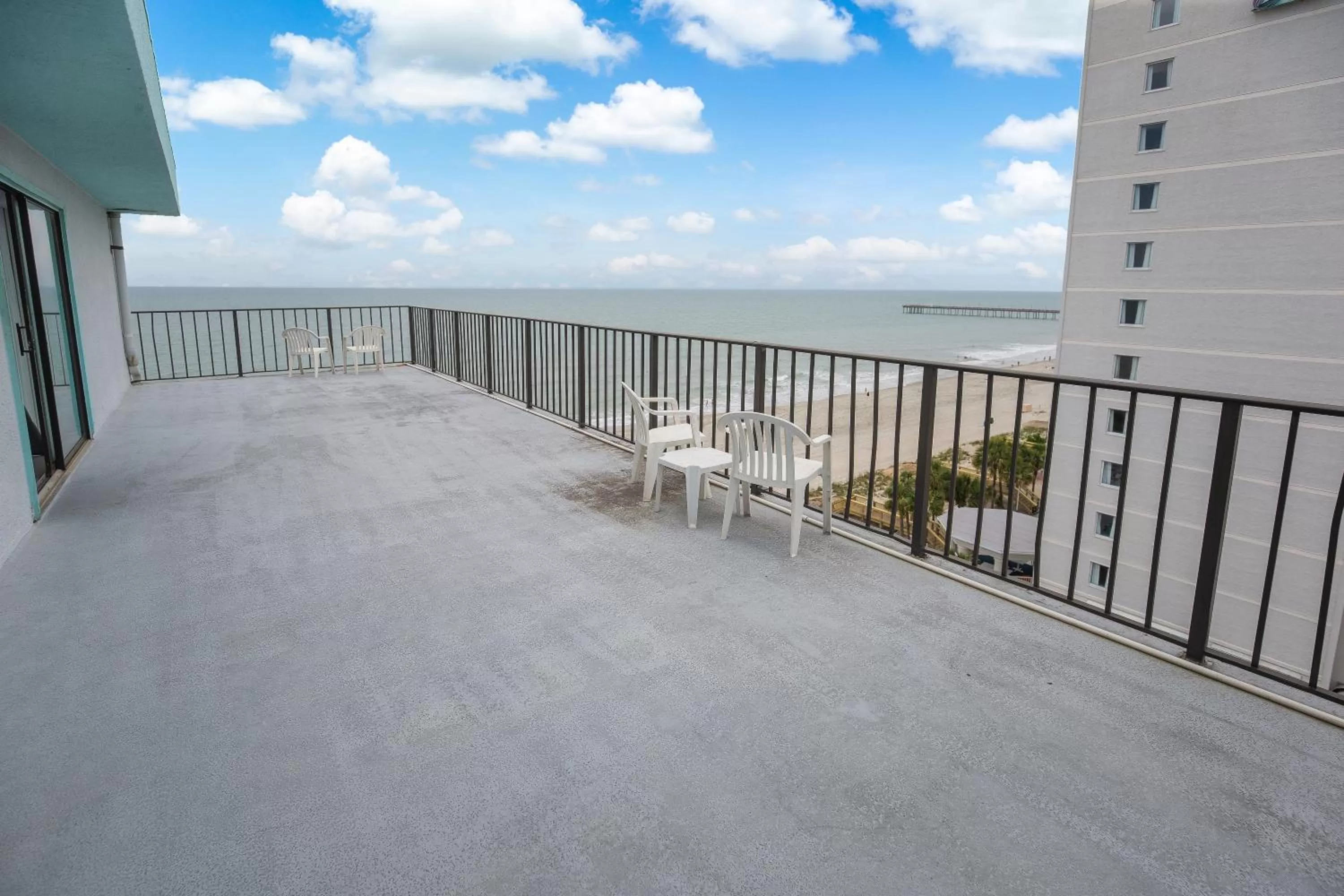 Balcony/Terrace in Tropical Seas Hotel