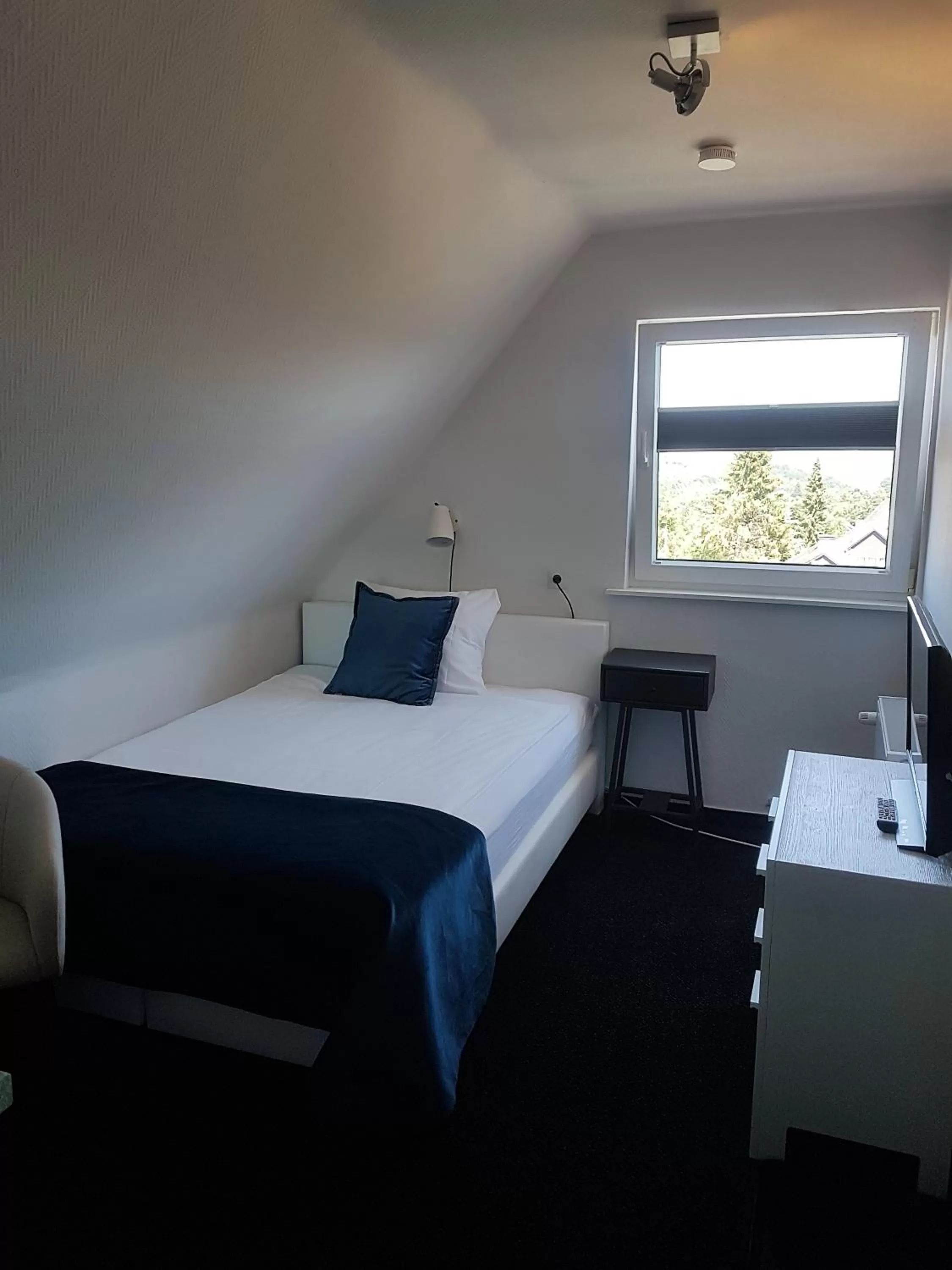 Bed in Hotel Herrloh