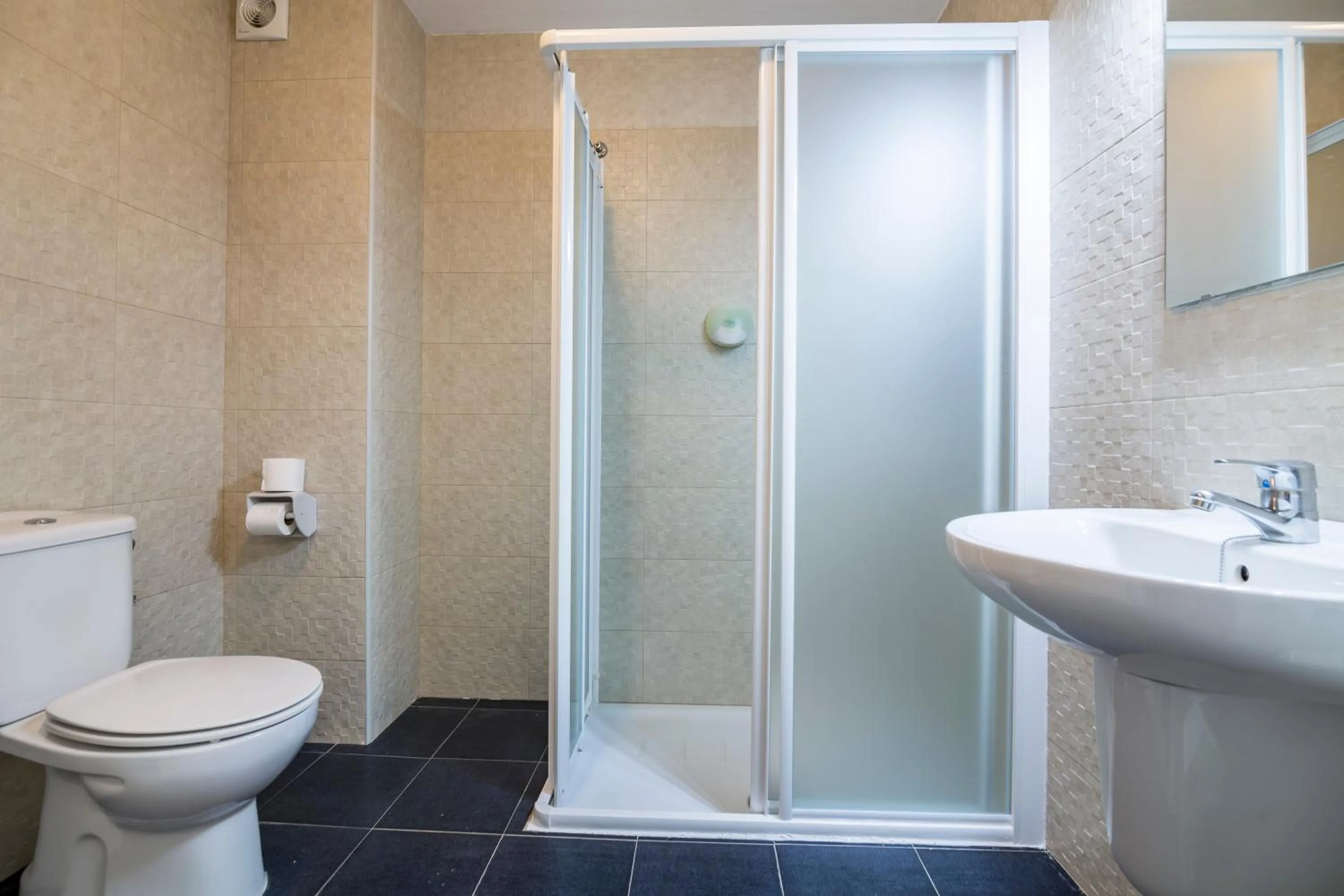 Bathroom in Hotel Blason Junior