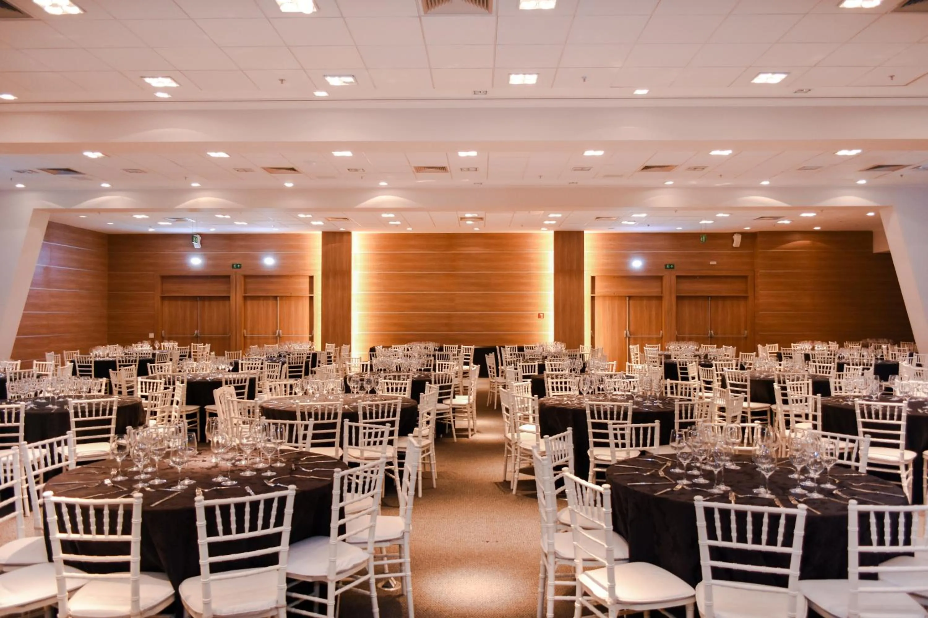 Banquet/Function facilities in Square Design Hotel
