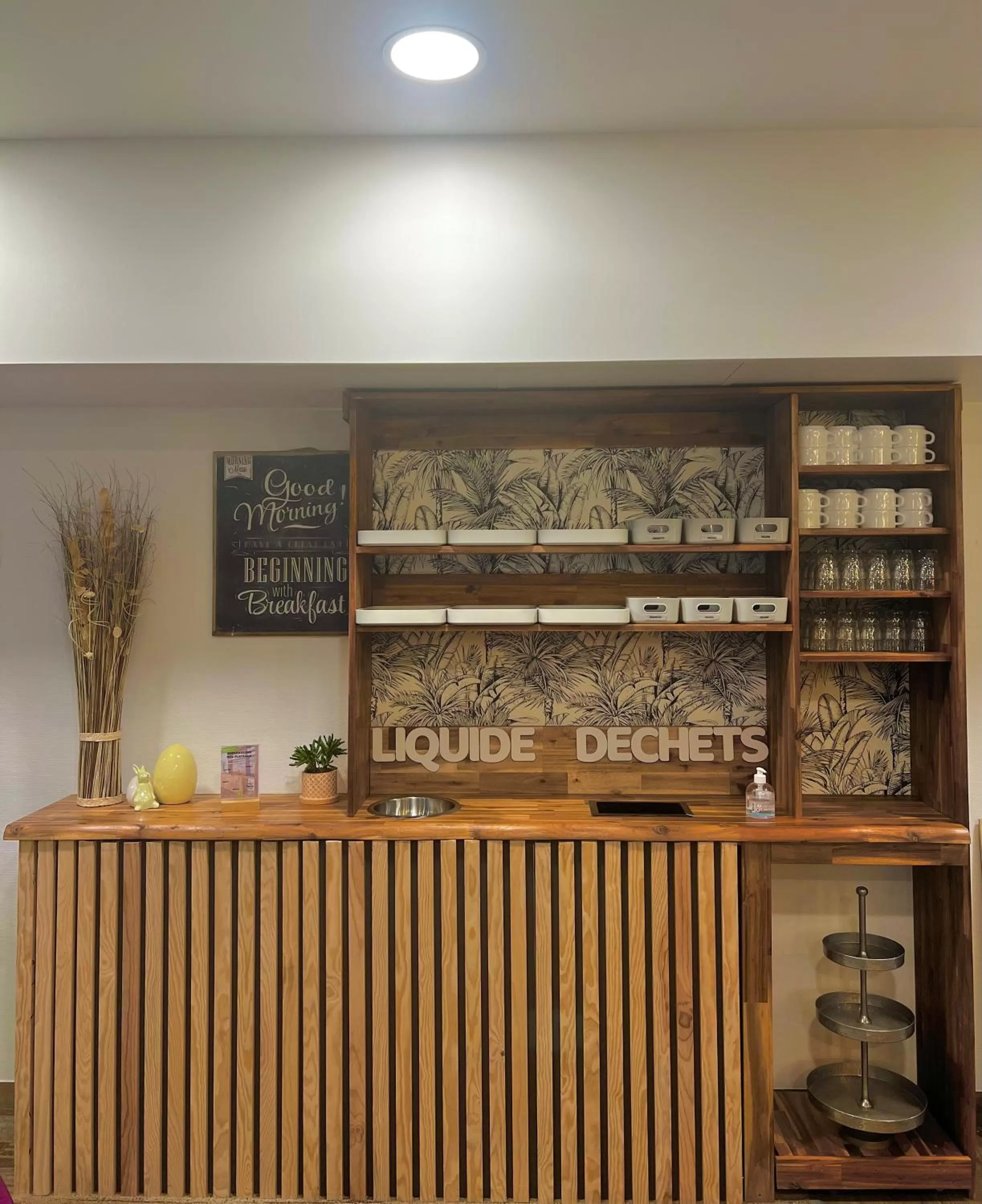 Breakfast in ibis Styles St Gilles Croix de Vie centre-ville