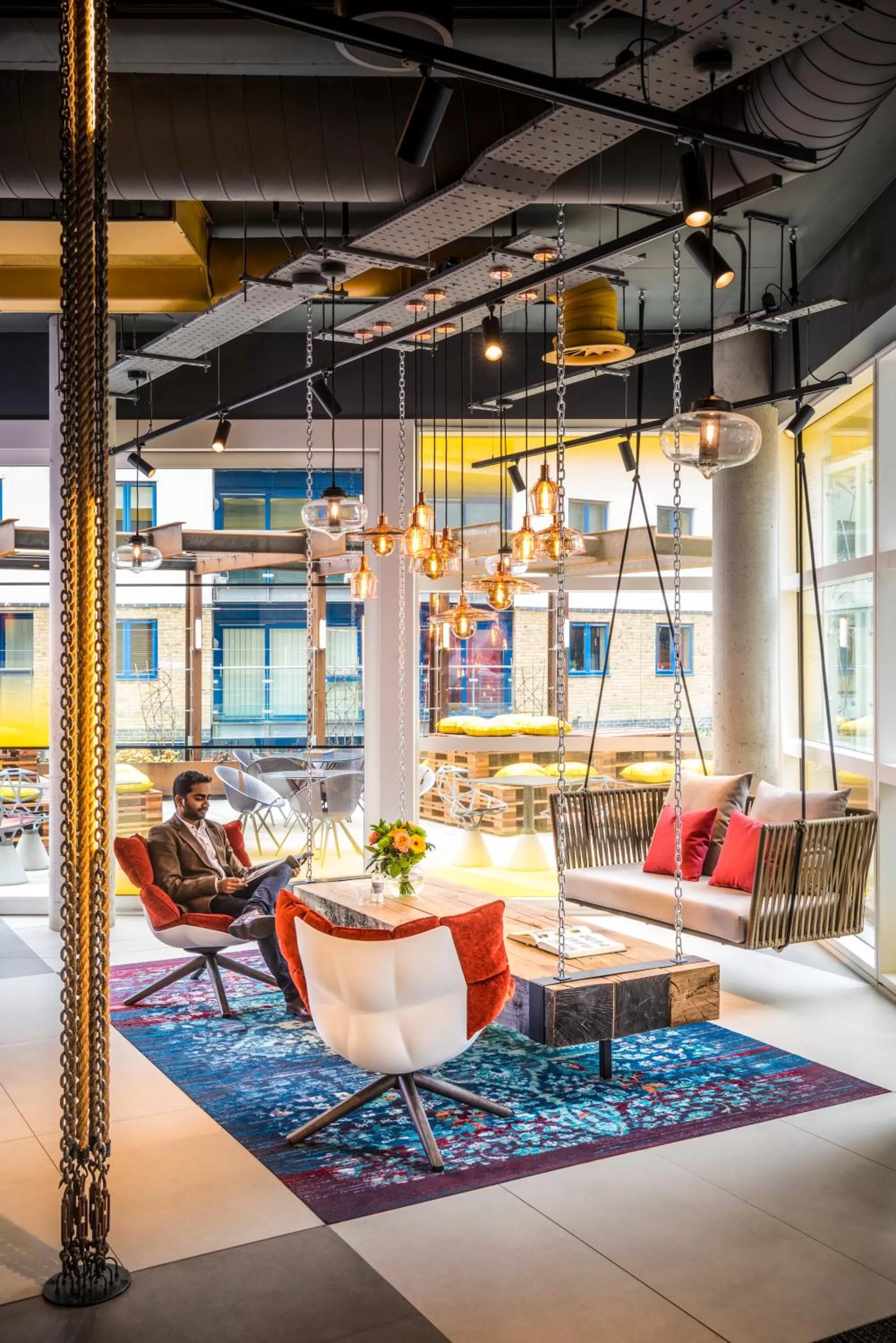 Lobby or reception in Novotel London Canary Wharf