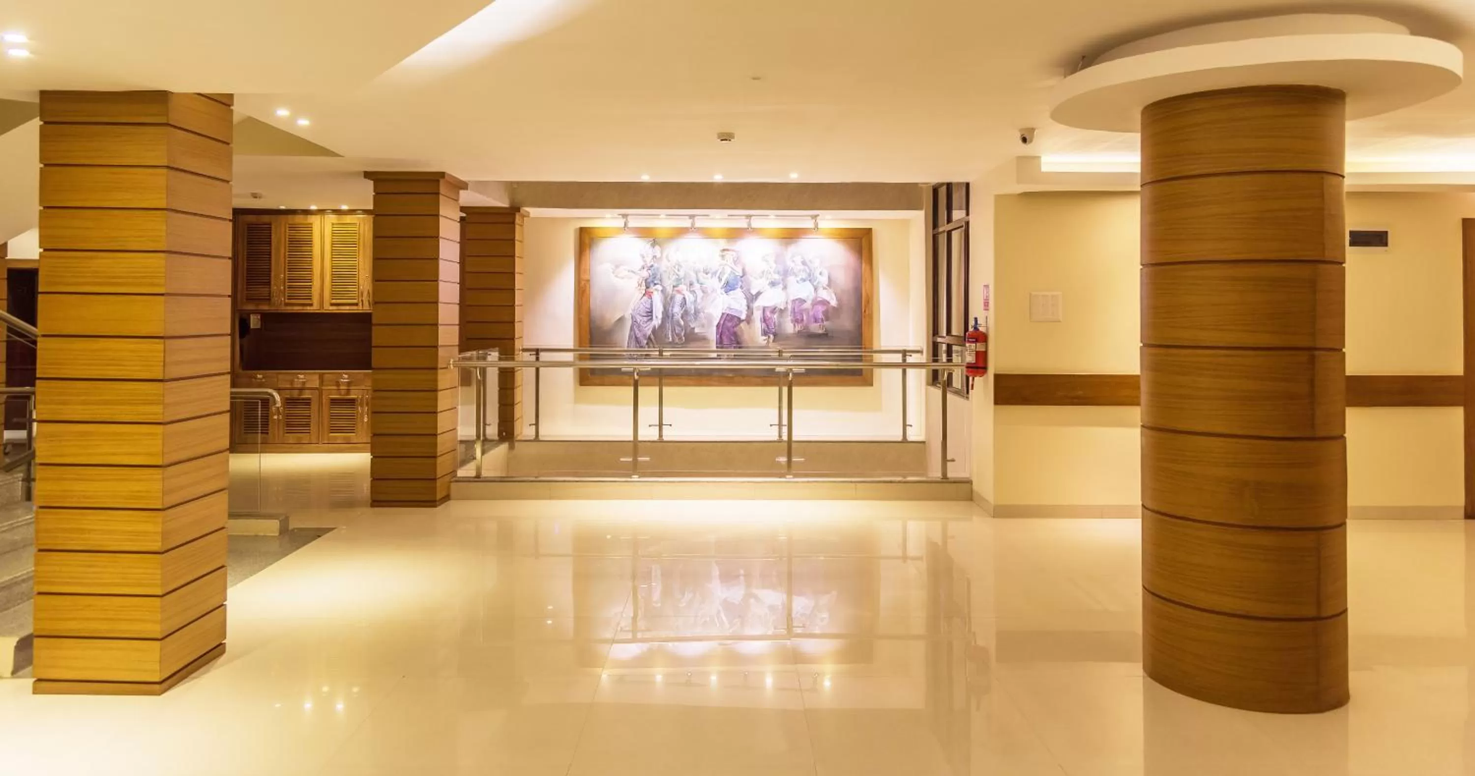 Sangai Continental (The Boutique Hotel)