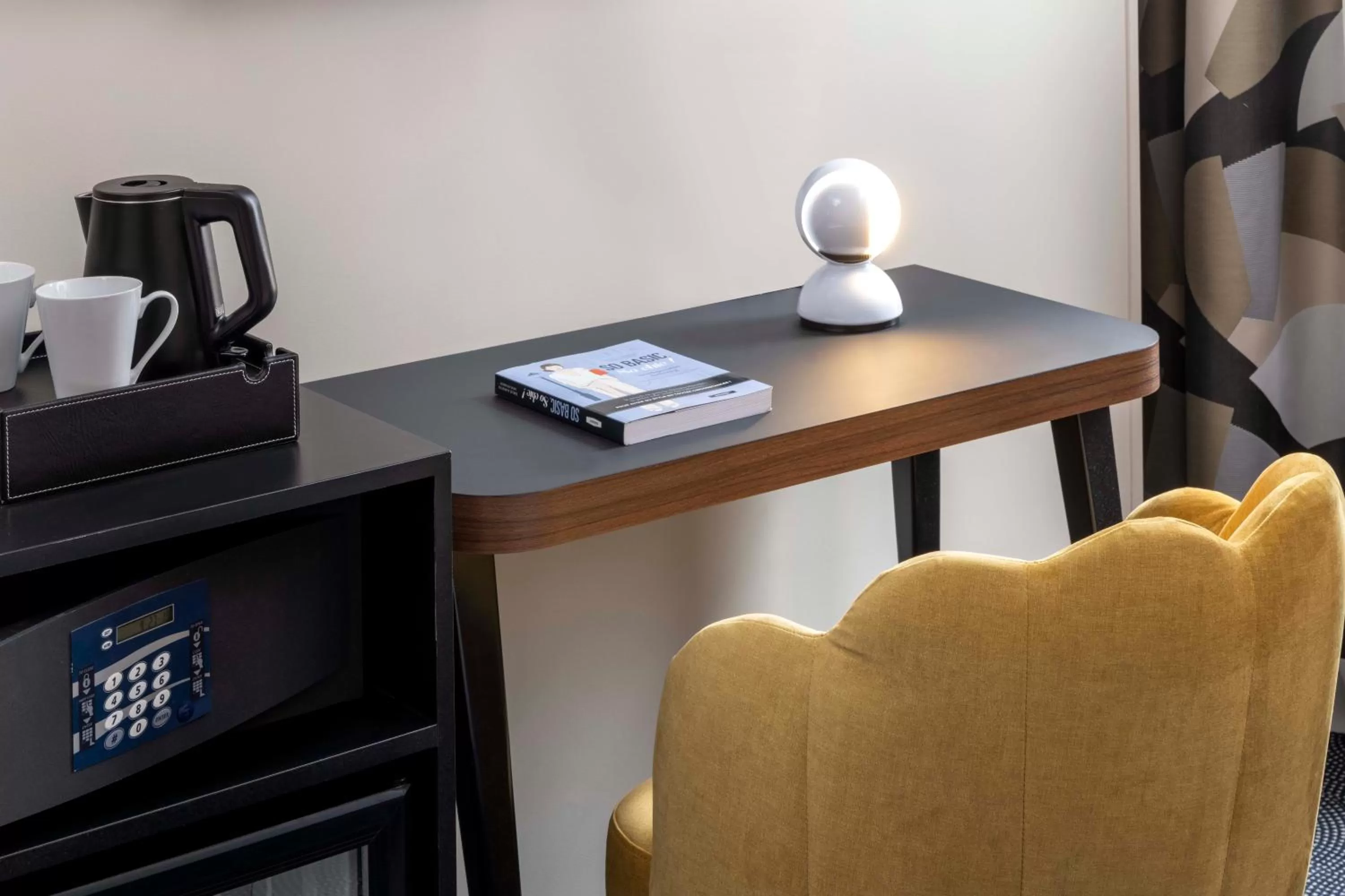 Decorative detail in Hôtel Regina Opéra Grands Boulevards