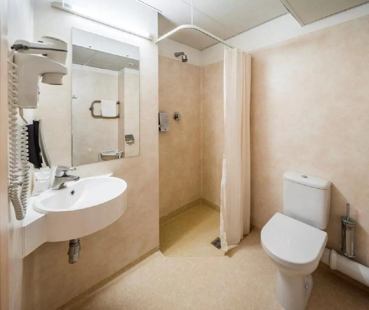 Shower in Rija Bauska Hotel