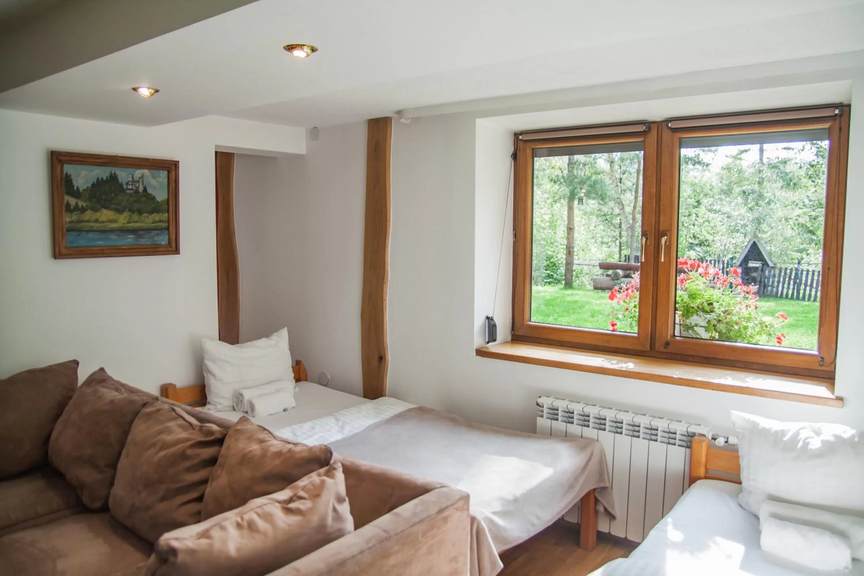 Bed in POKOJE GOŚCINNE WILCZNIK 12