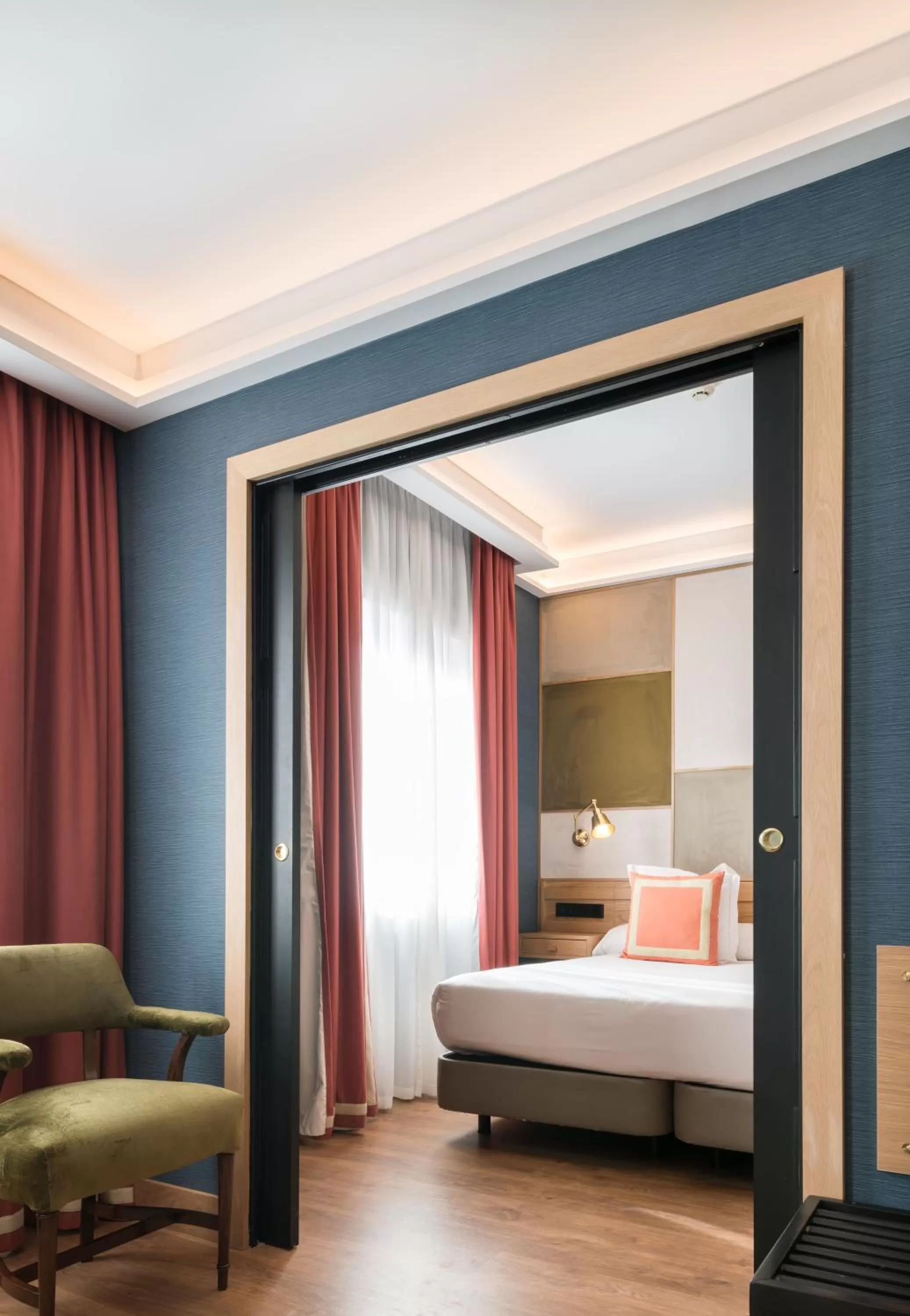 Toilet, Bed in Principe Pio