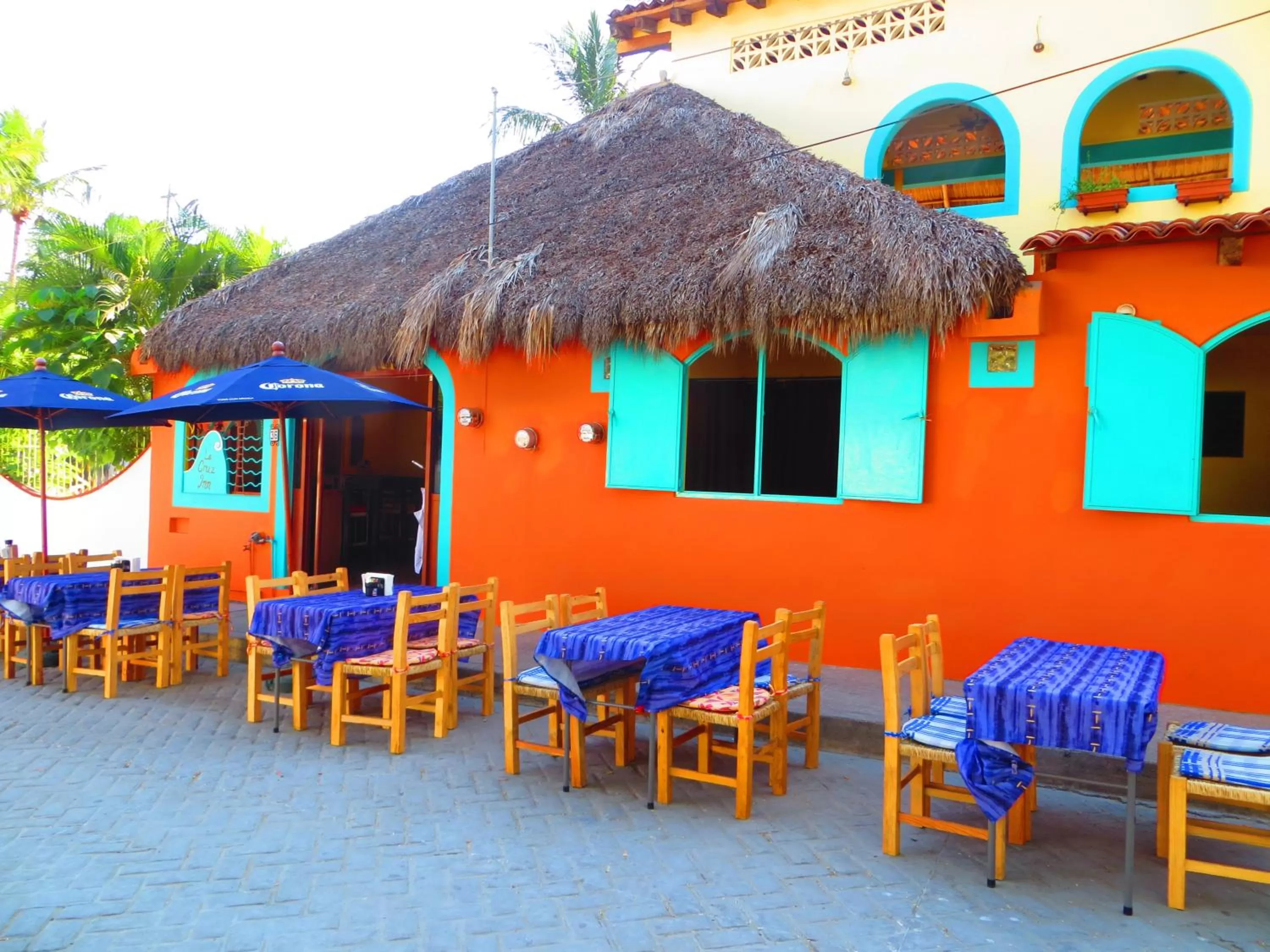 Facade/entrance, Restaurant/Places to Eat in La Cruz Inn