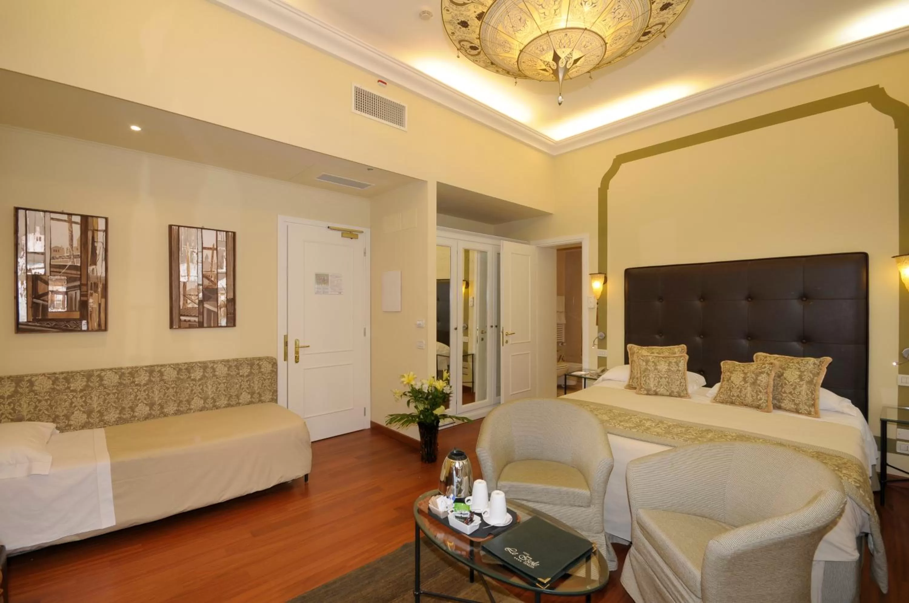 Photo of the whole room in Hotel Le Isole