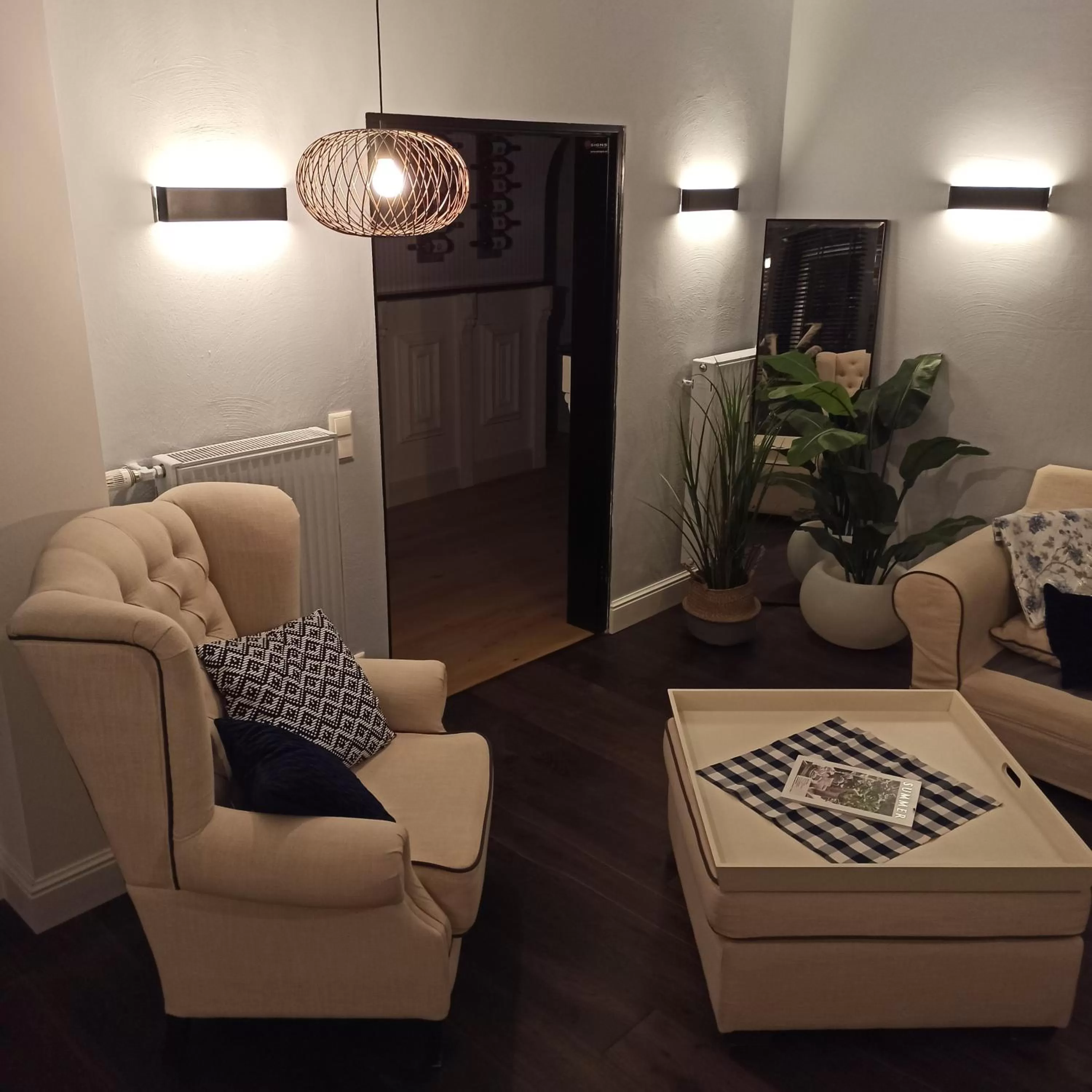 Coffee/tea facilities, Seating Area in Sauna & Whirlpool - ALPENLIEBE APARTments