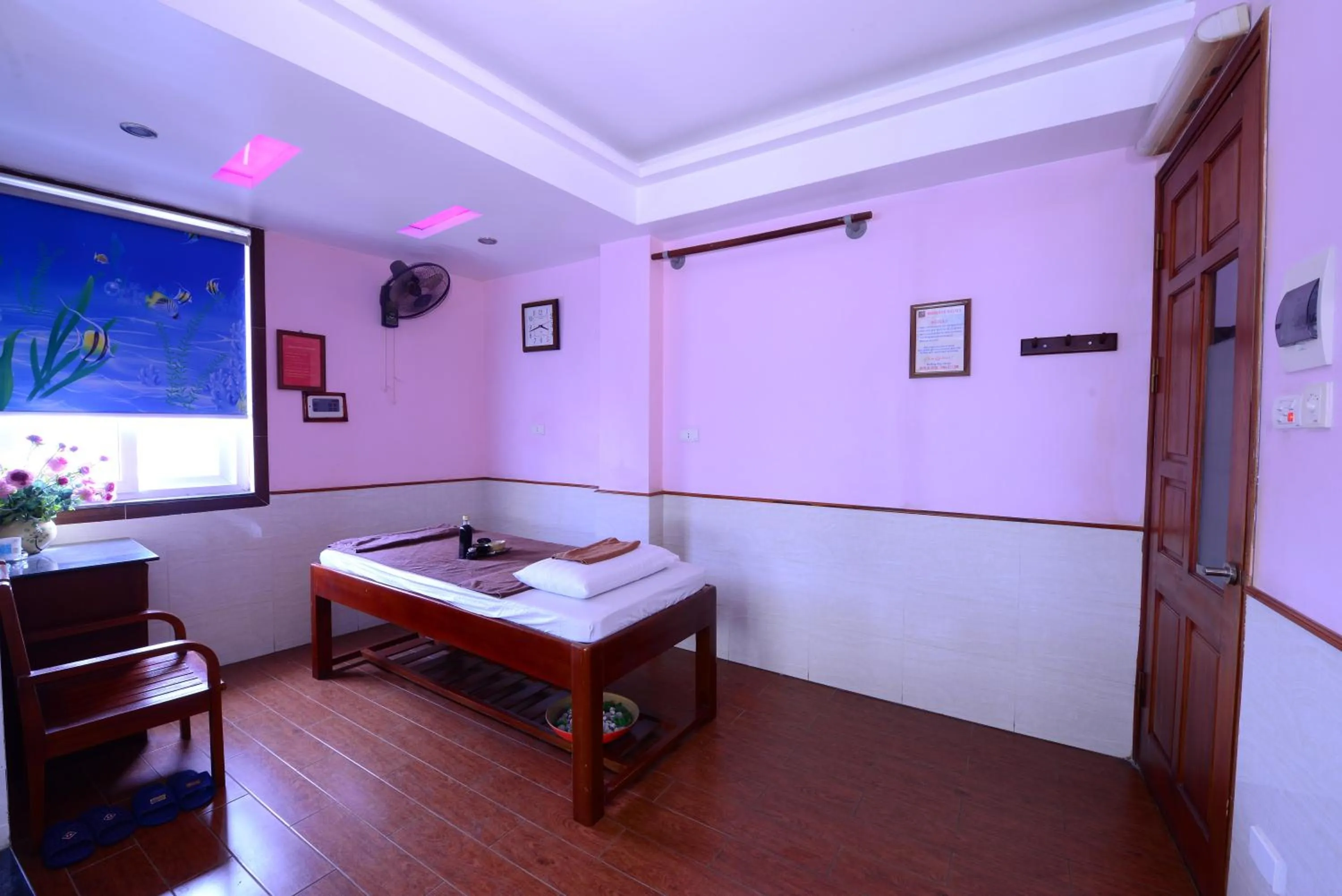 Massage, Bed in Blue Hanoi Inn Luxury Hotel