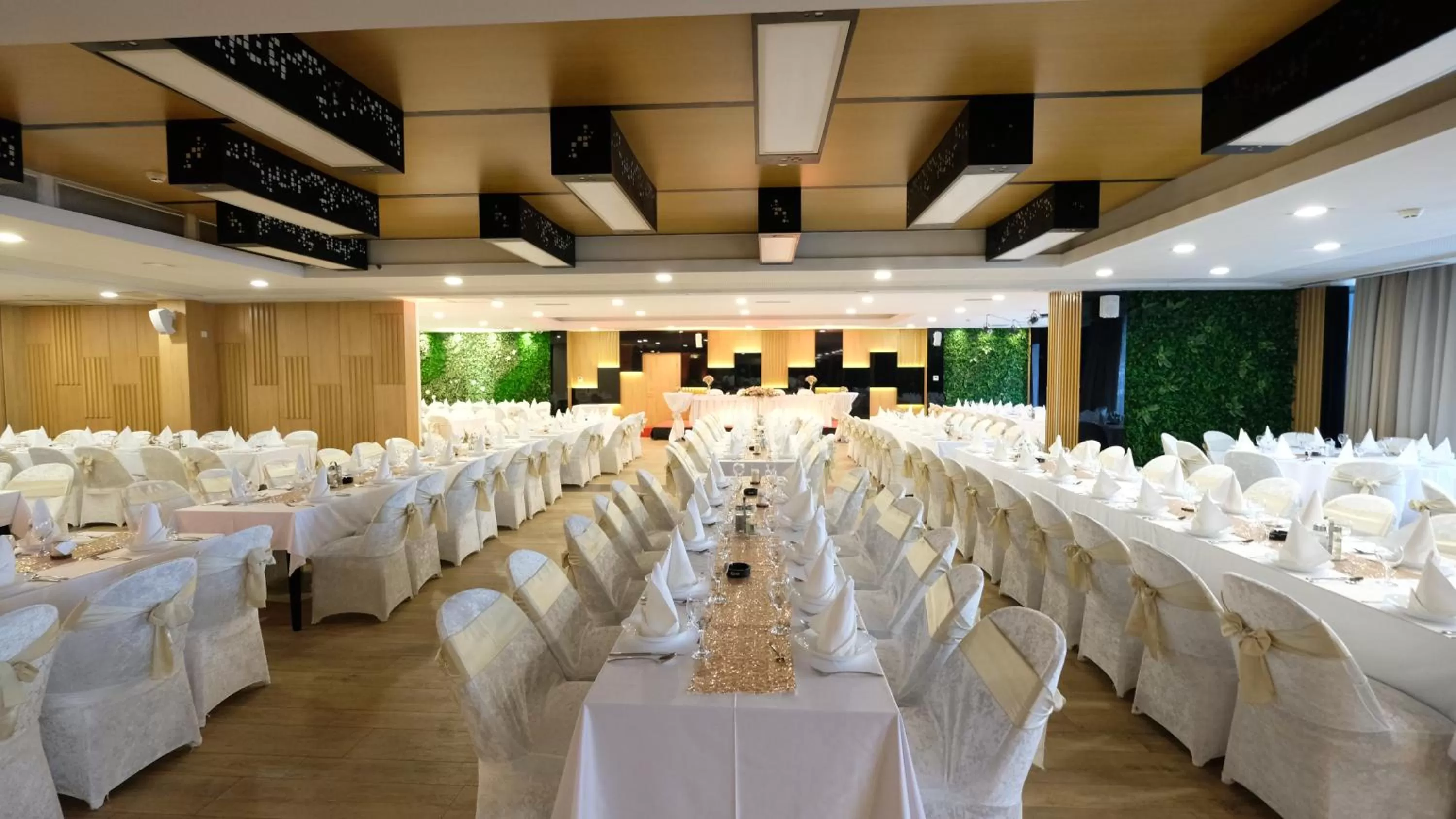 Banquet/Function facilities in Hollywood Hotel