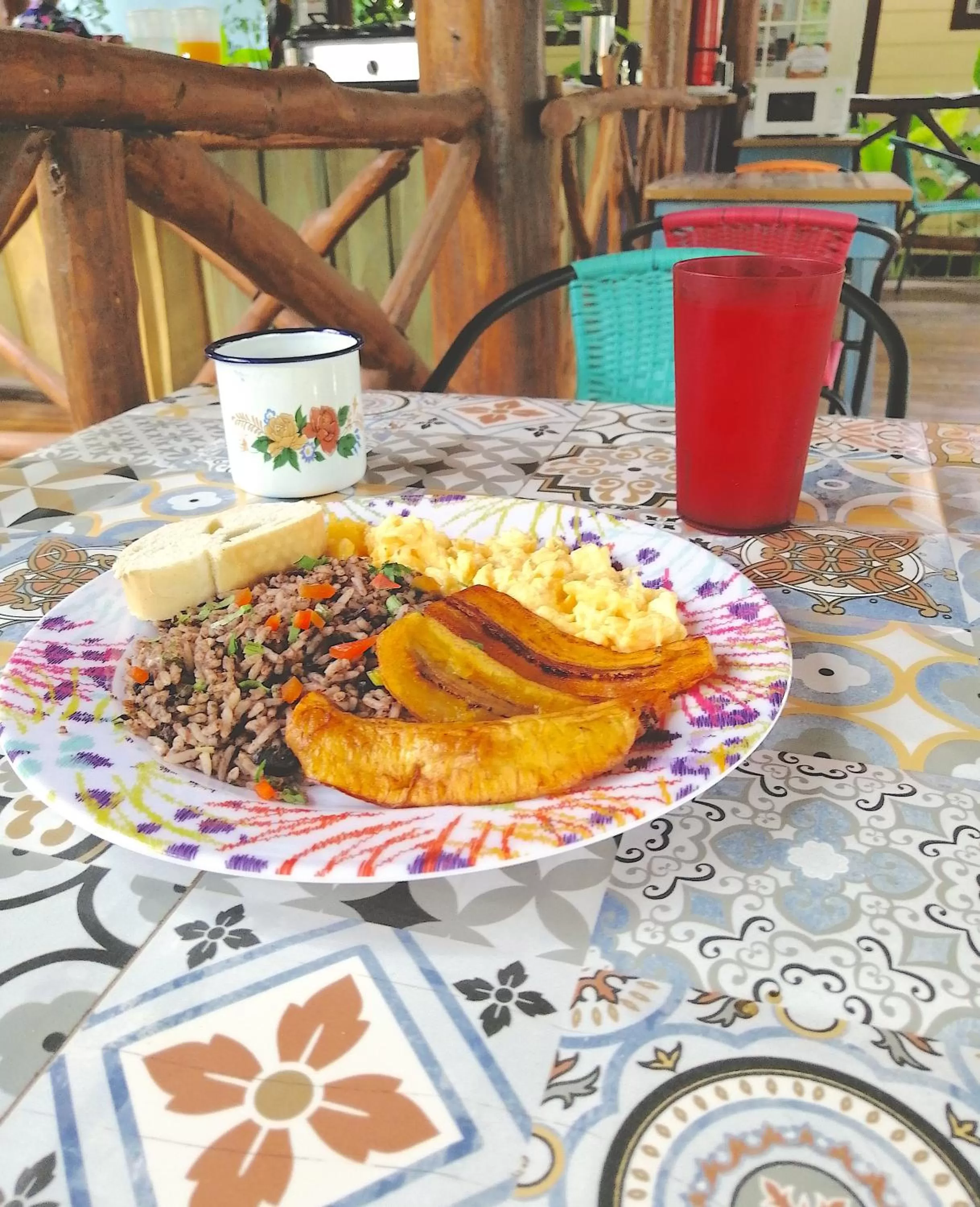 Breakfast in Jaco Lodge Quiet Place