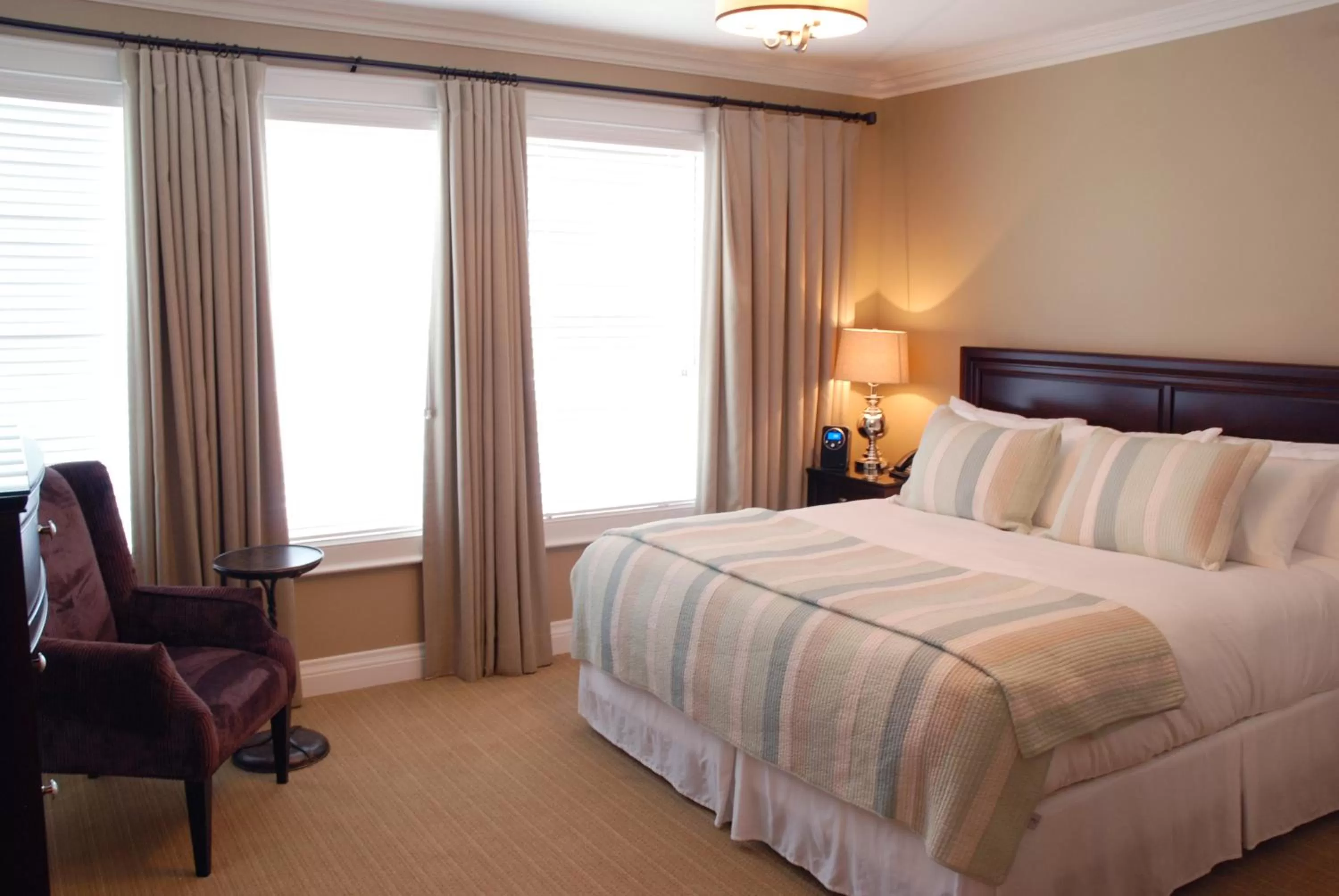 Bedroom, Bed in 124 on Queen Hotel & Spa