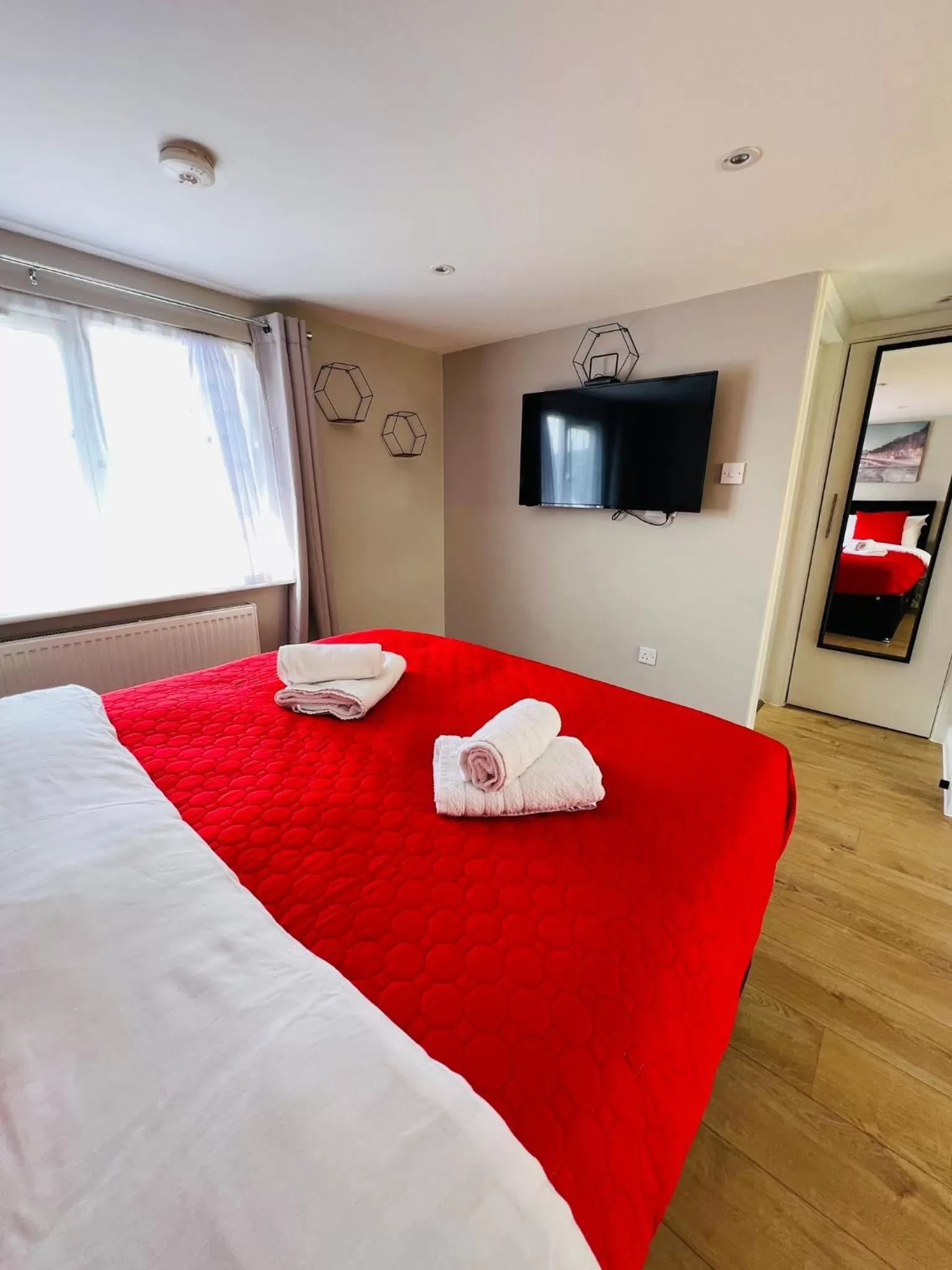 Luxury Triple Room in Indigo Suites