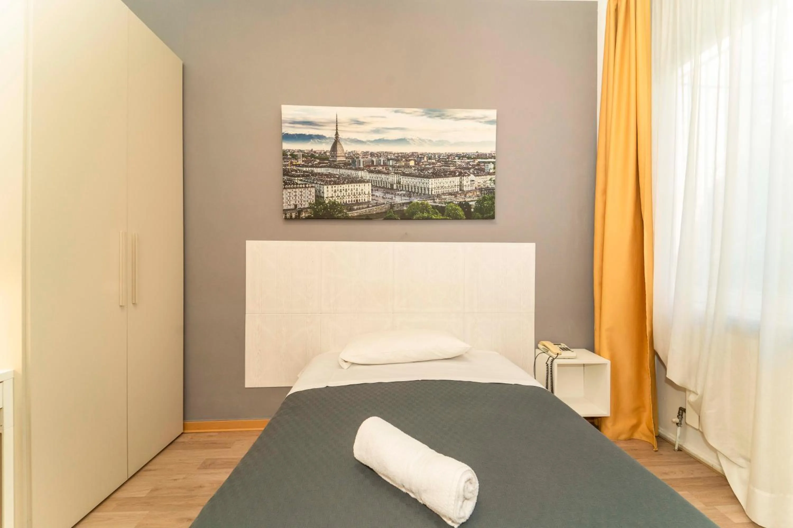 Bed in Hotel Cristallo Torino