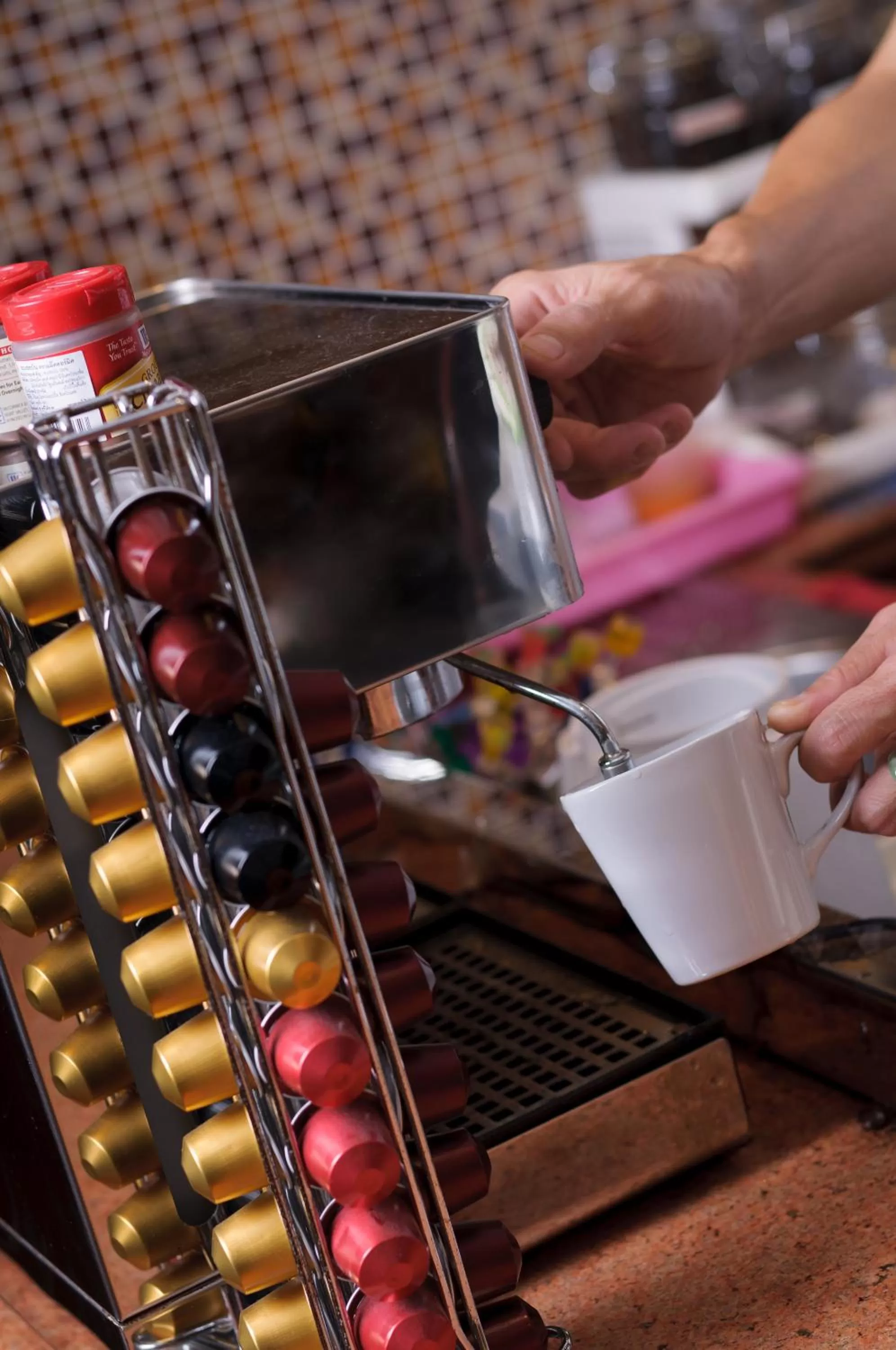 Food and drinks in KC Place Hotel Pratunam