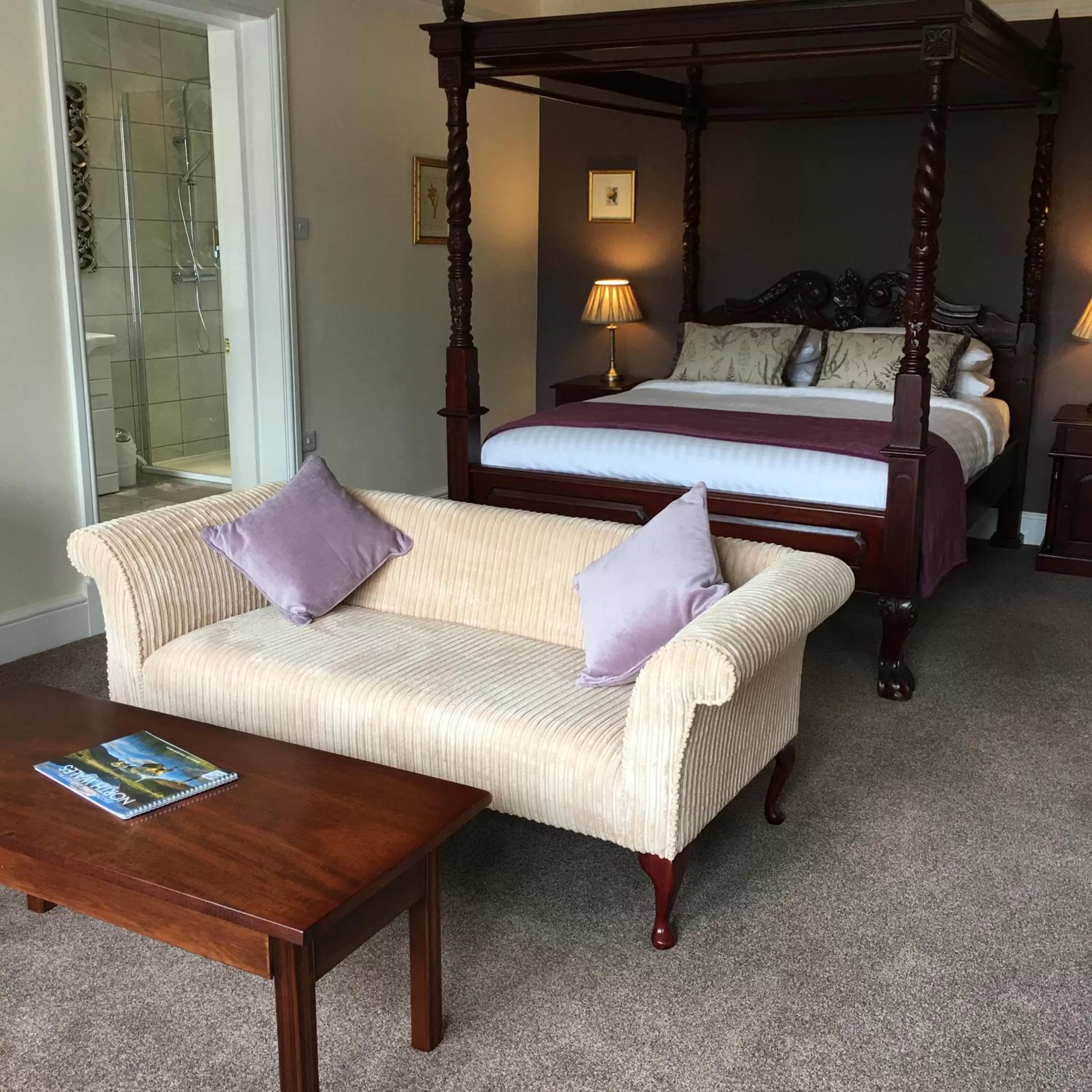 Bed in The Eagles Hotel