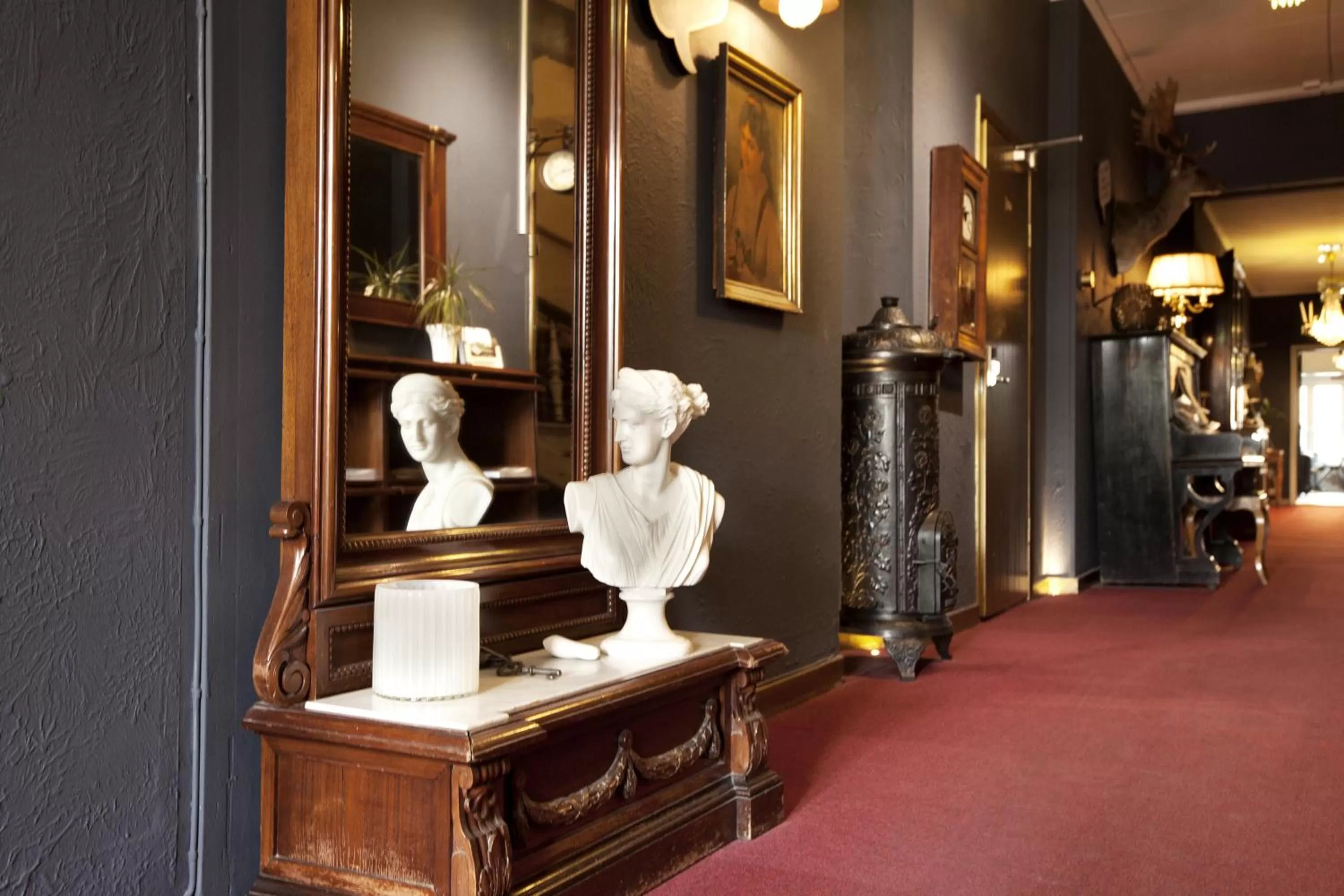 Decorative detail in Park Hotel Linköping Fawlty Towers