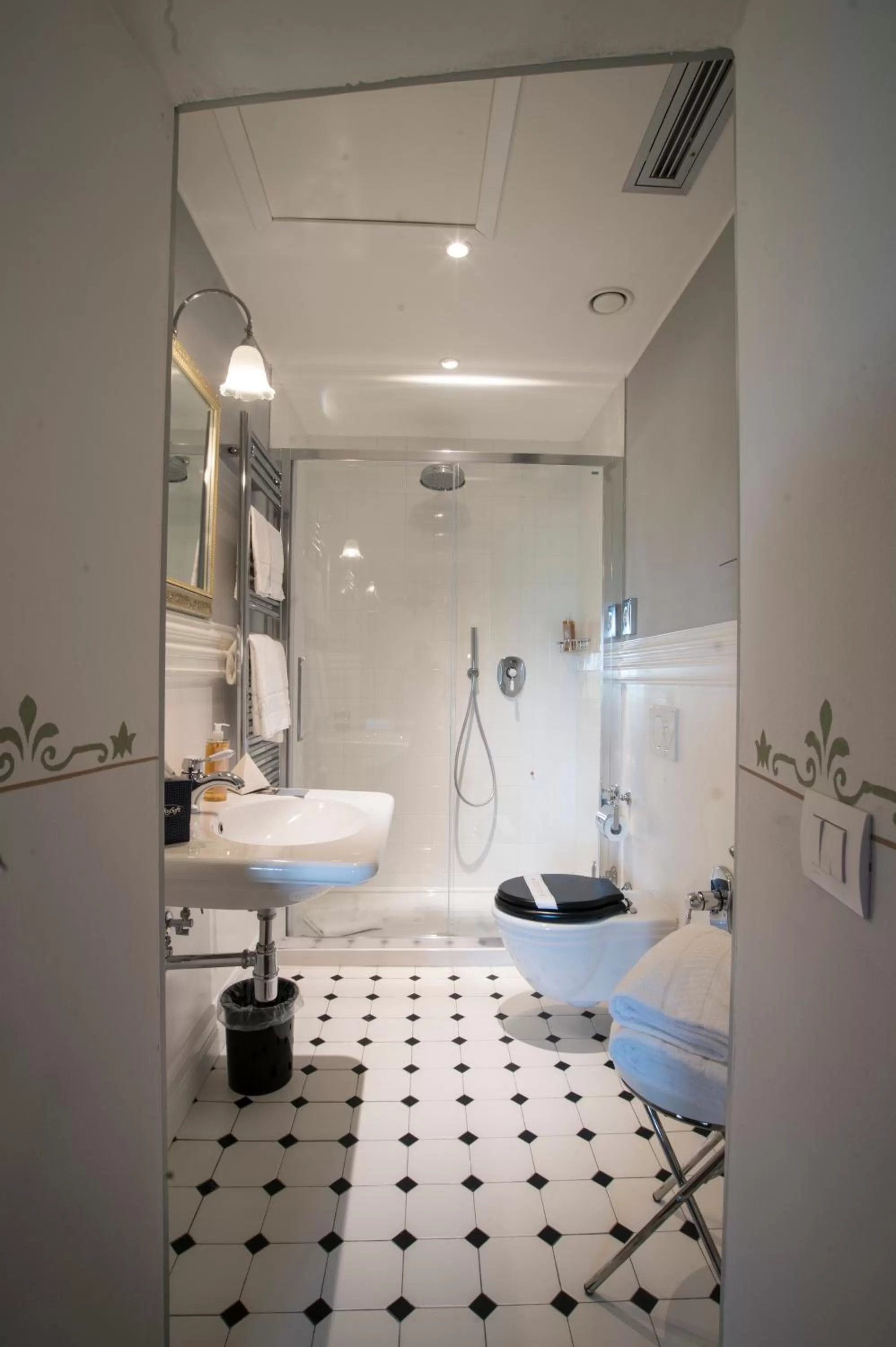 Bathroom in Palazzo Pacini