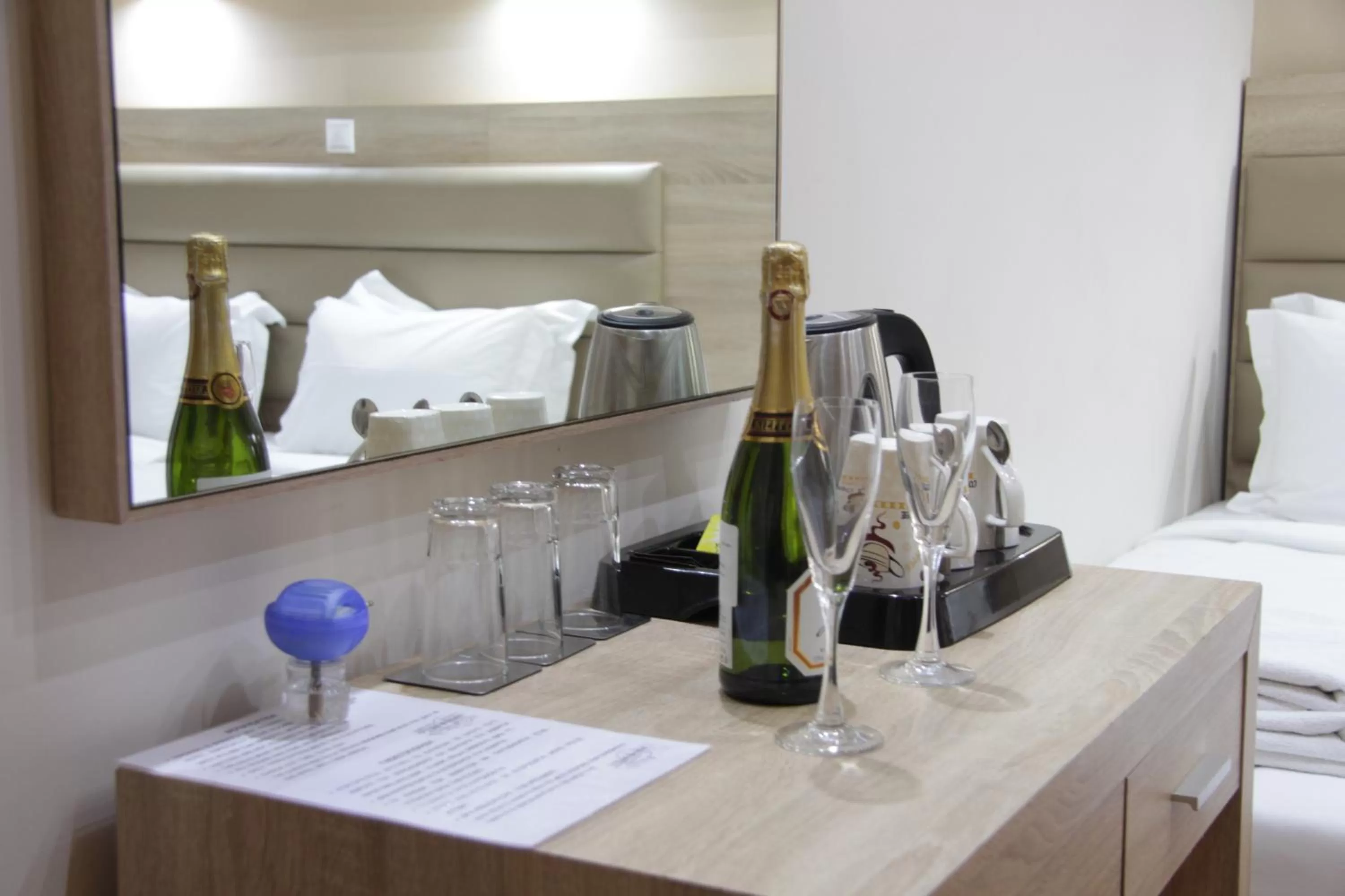 Coffee/tea facilities, Bed in Elikon