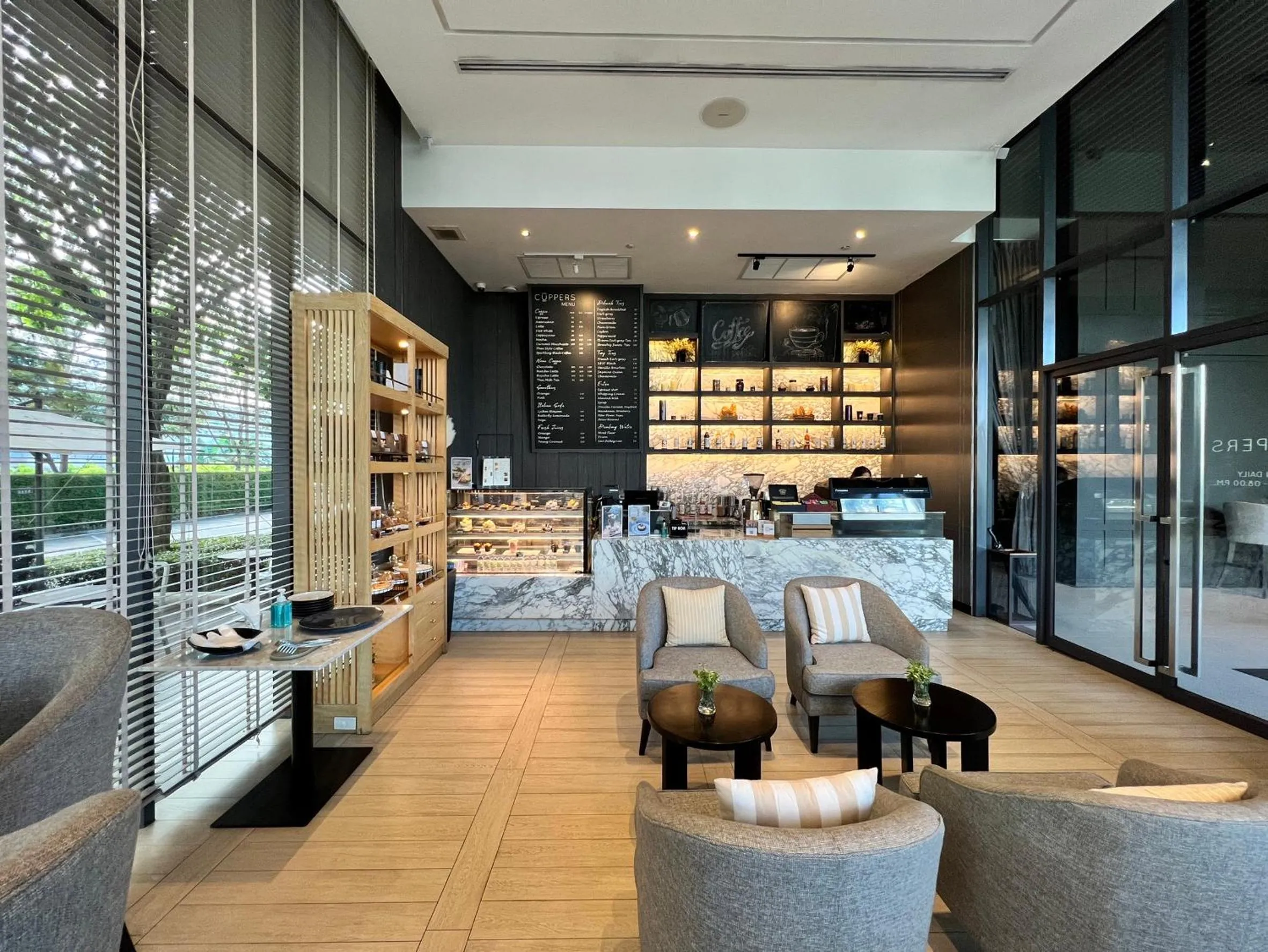 Restaurant/places to eat in The Park Nine Hotel Suvarnabhumi - Free BKK Airport Shuttle