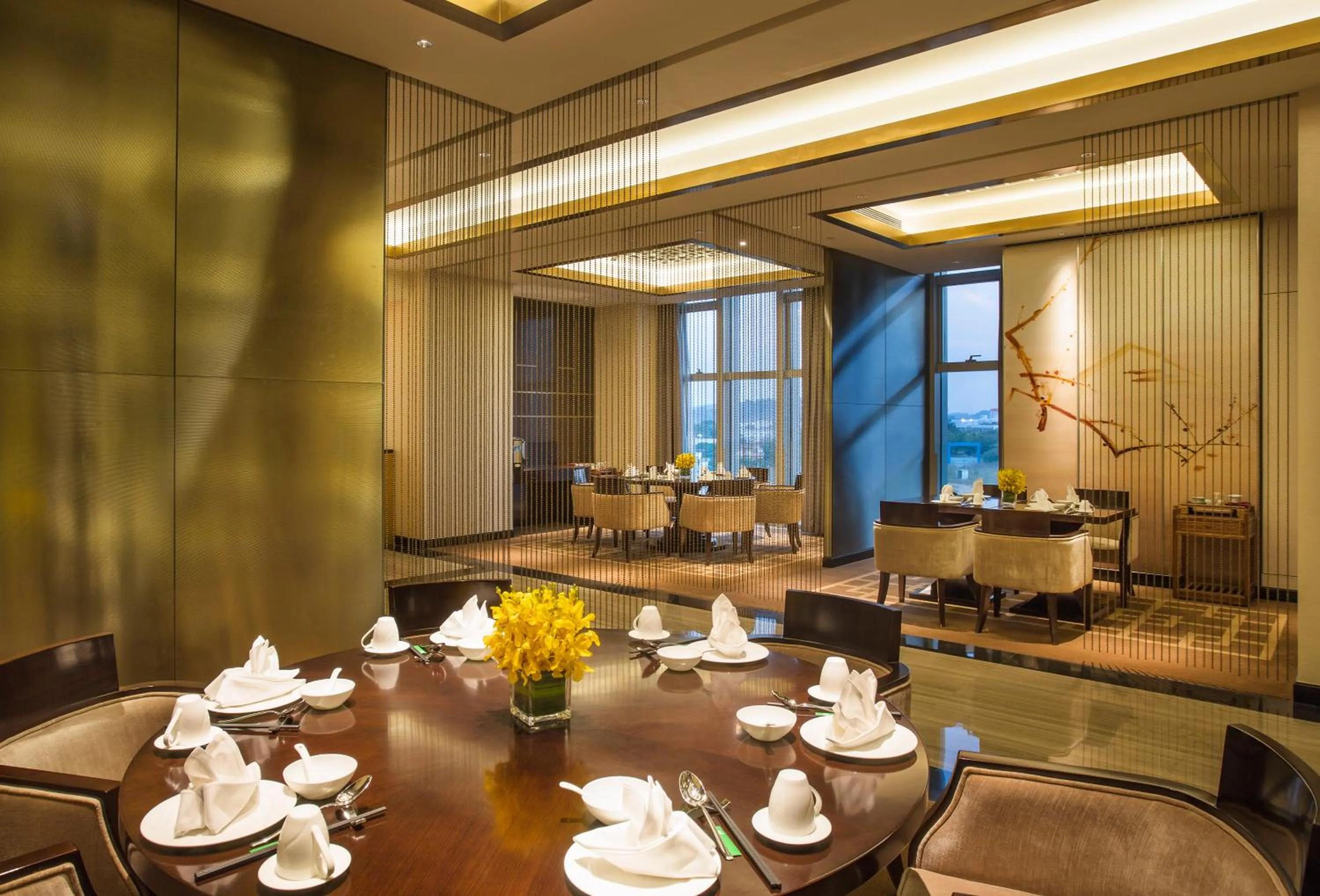Restaurant/places to eat in Junluxe Hotel Guangzhou Science City-Free Shuttle Bus Service to Guangzhou Canton Fair